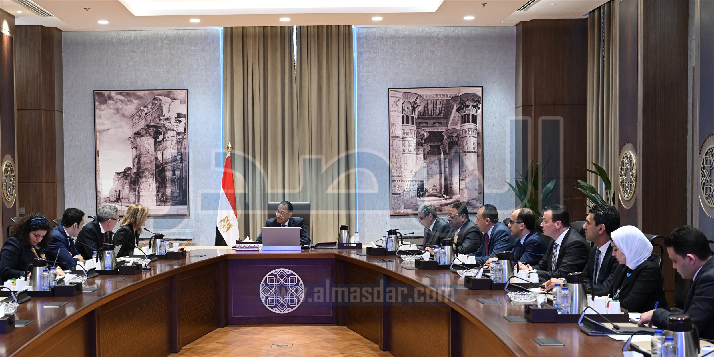 رئيس الوزراء يلتقي الرئيس التنفيذي لشركة