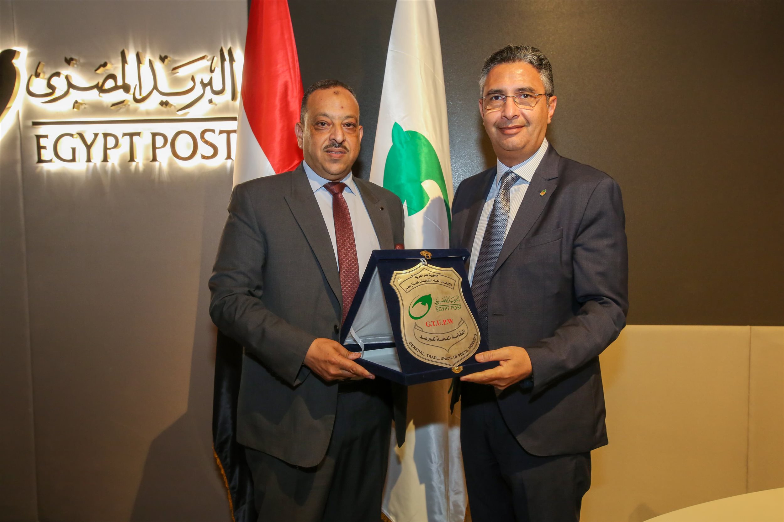 لقاء رئيس ادارة البريد المصري بمجلس نقابة العاملين بالبريد