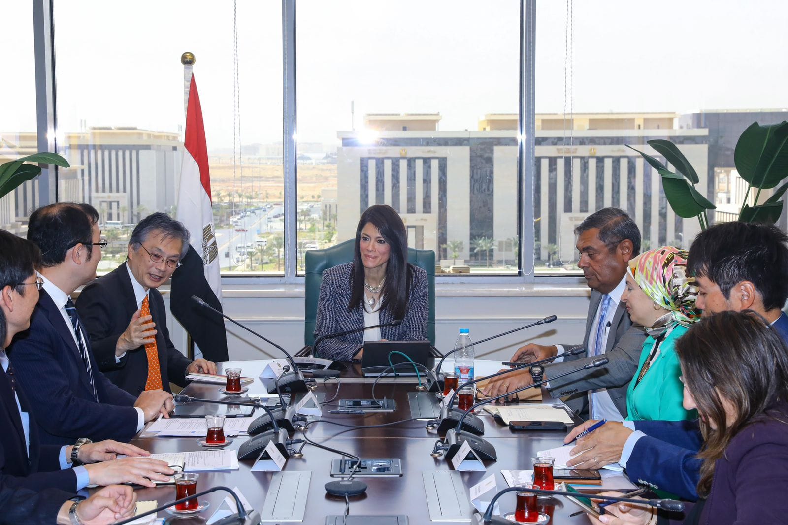 وزيرة التعاون الدولي مع السفير الياباني بالقاهرة ومسئولي هيئة