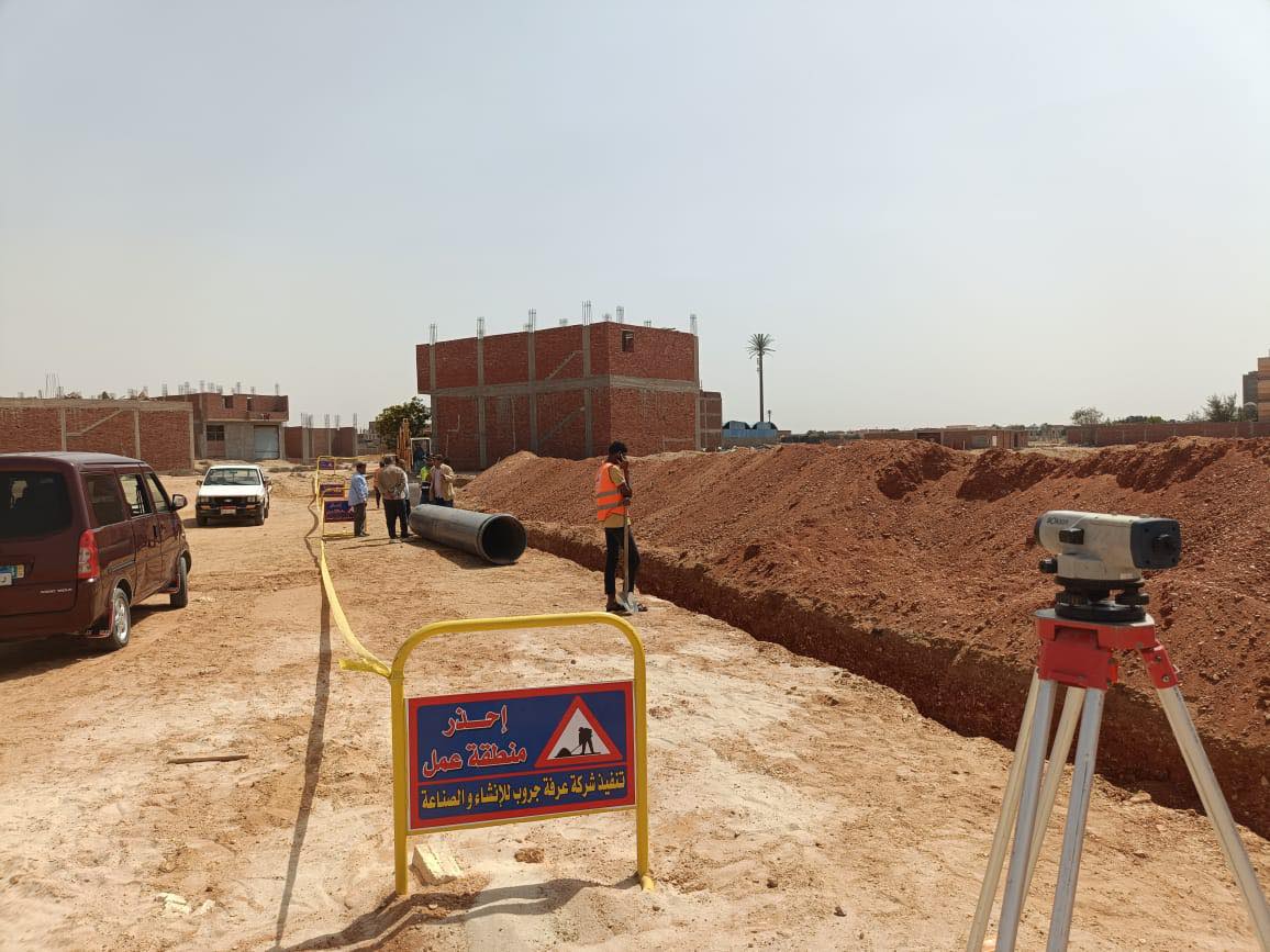 مشروعات الطرق والمرافق بمدينتي سفنكس الجديدة والشروق