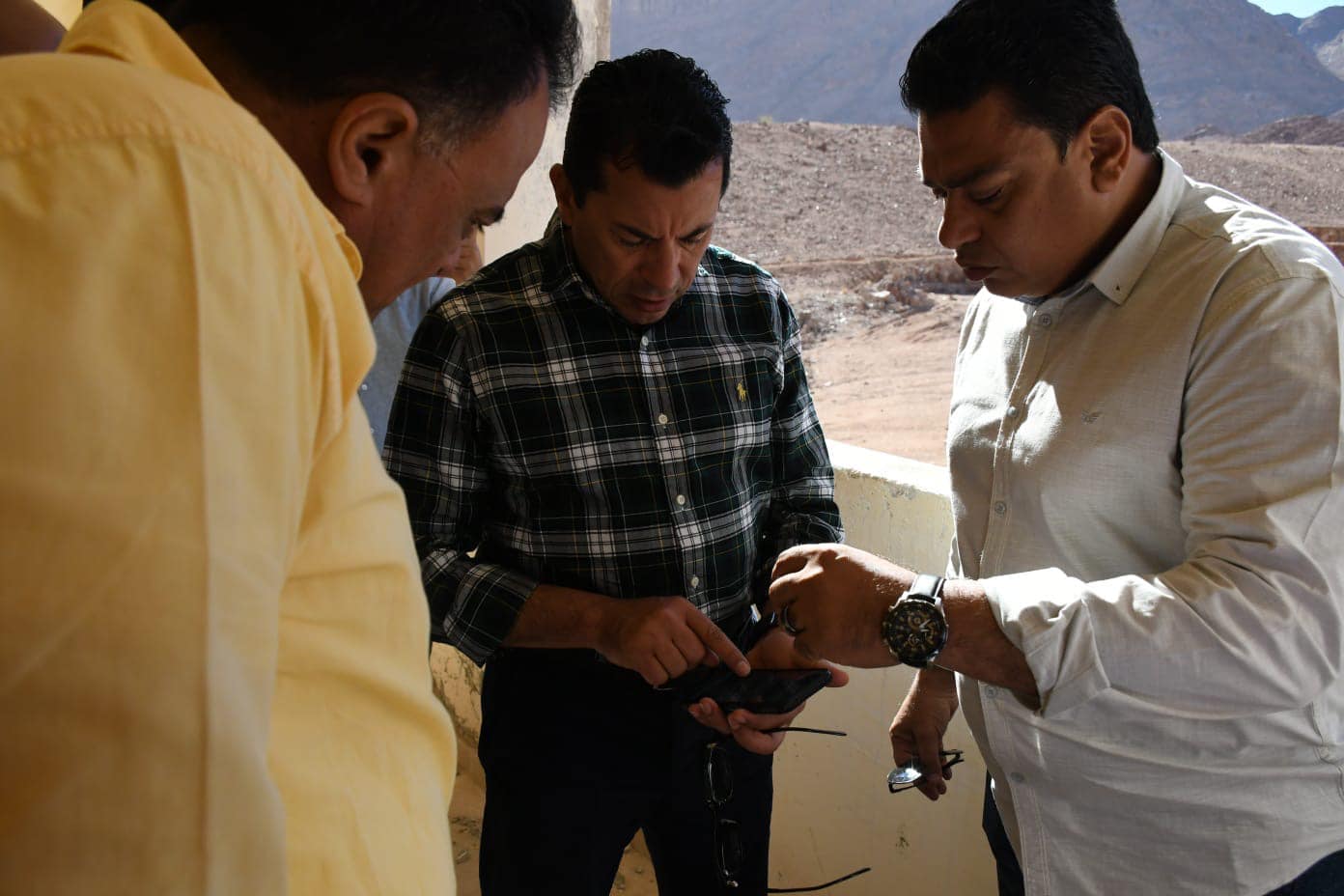 وزير الرياضة خلال جولته بمحافظة جنوب سيناء