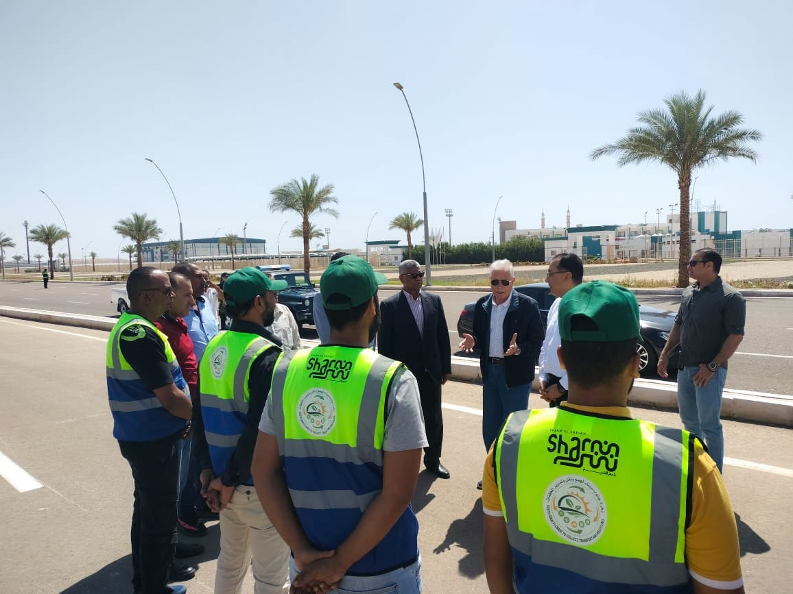 رئيس الوزراء يزور مشروع