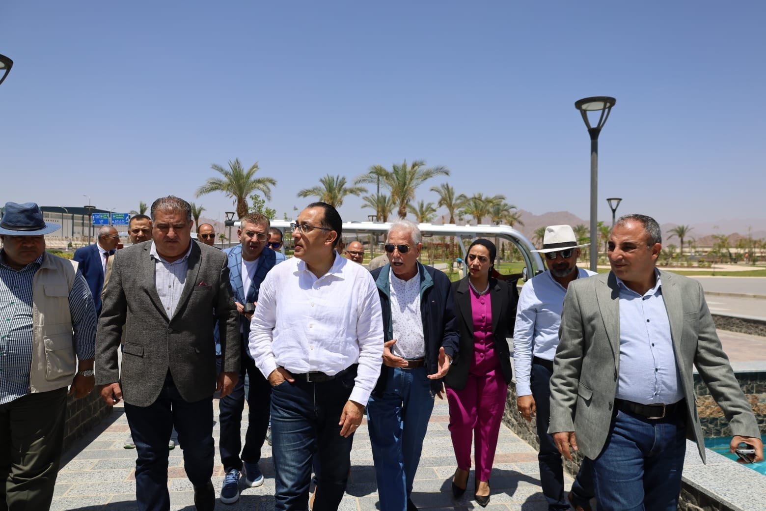 مدبولي يتفقد عددًا من المشروعات التنموية والخدمية بشرم الشيخ