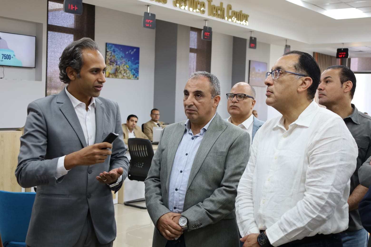 مدبولي يتفقد عددًا من المشروعات التنموية والخدمية بشرم الشيخ