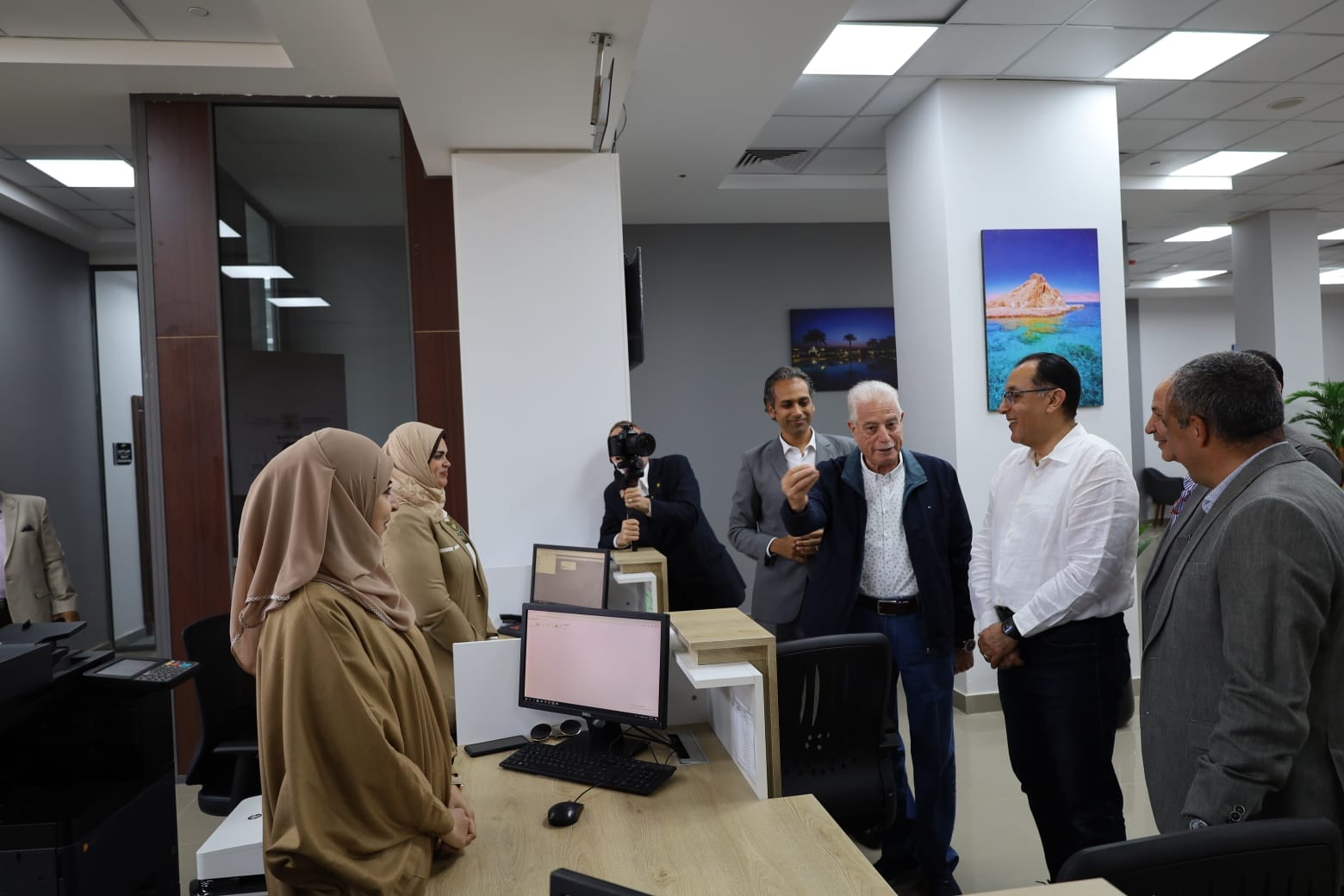 مدبولي يتفقد عددًا من المشروعات التنموية والخدمية بشرم الشيخ