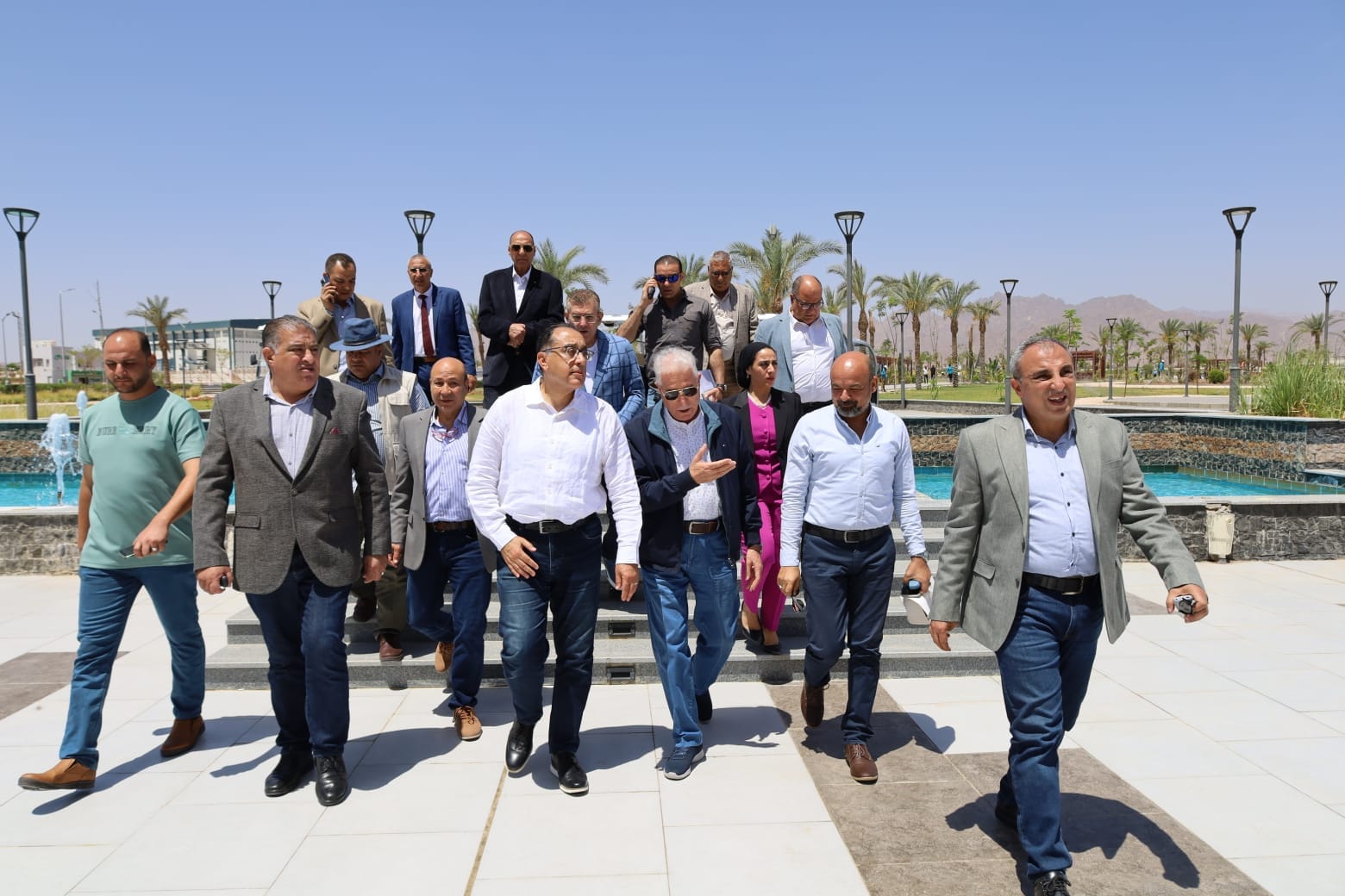 مدبولي يتفقد عددًا من المشروعات التنموية والخدمية بشرم الشيخ