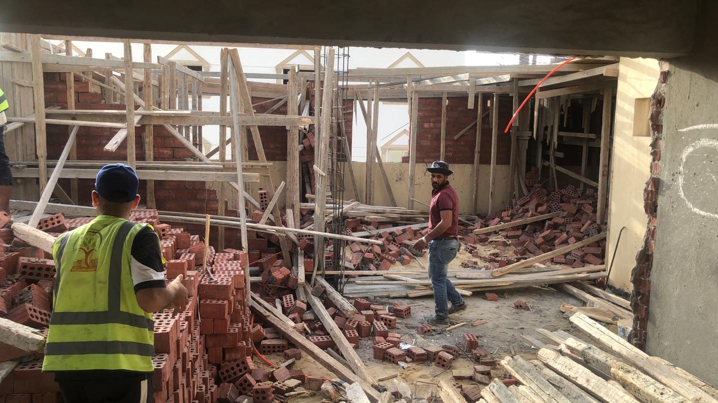 حملات إزالة مخالفات البناء بمدن الشروق والشيخ زايد والعبور
