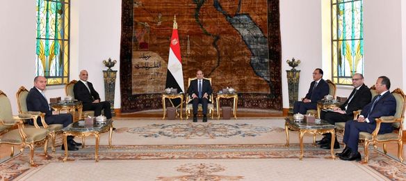 رئيس الجمهورية يستقبل رئيس الوزراء الأردني