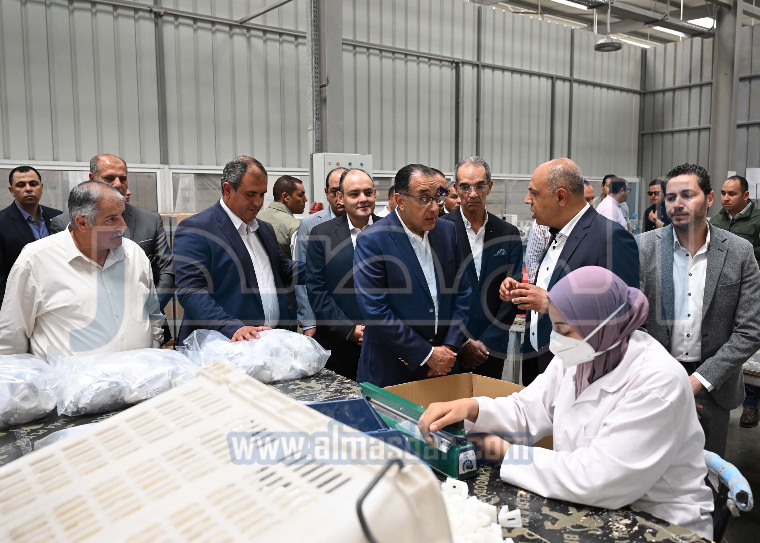مدبولي يبدأ جولته اليوم بتفقد مصنع شركة