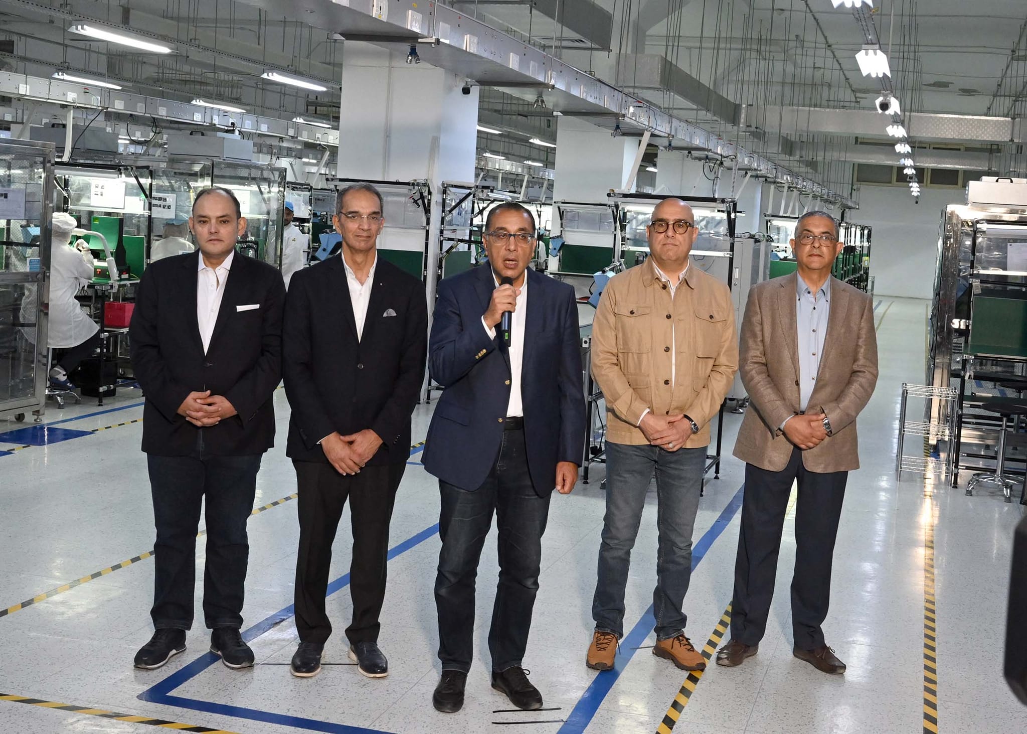 رئيس الوزراء في جولته اليوم بمصانع بالعاشر من رمضان