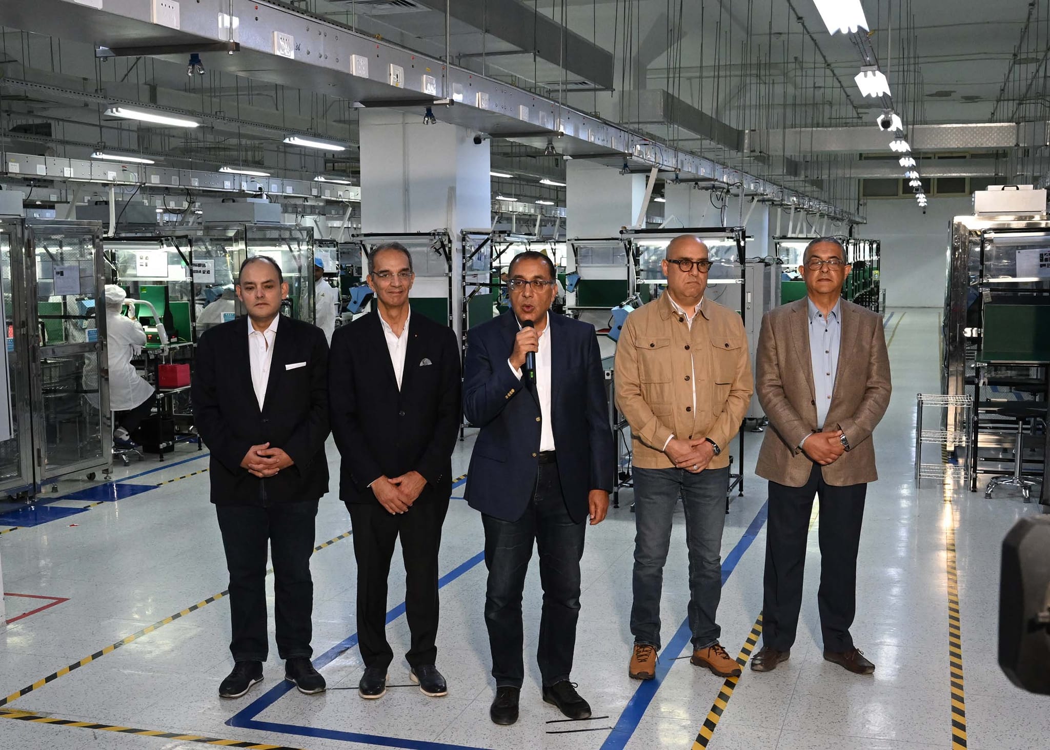 رئيس الوزراء في جولته اليوم بمصانع بالعاشر من رمضان