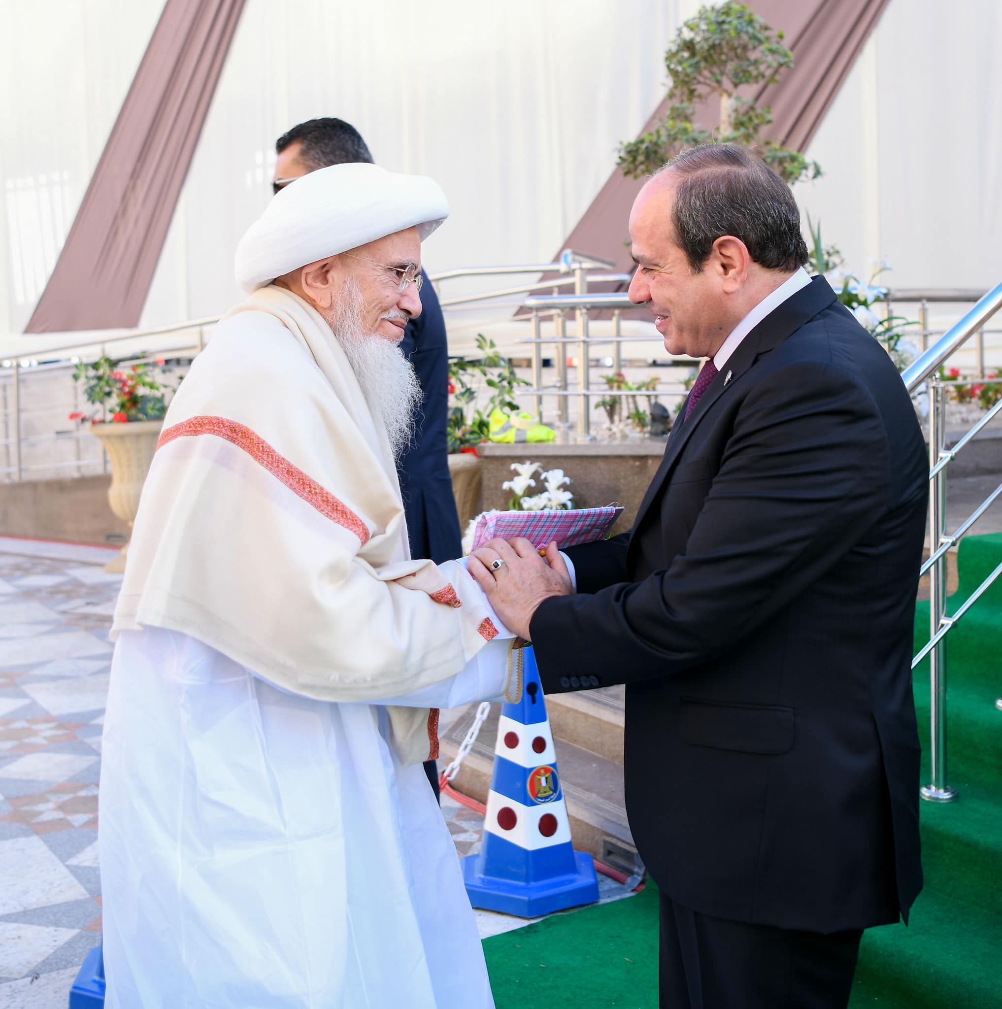 الرئيس السيسي يفتتح مسجد السيدة زينب بعد تطويره