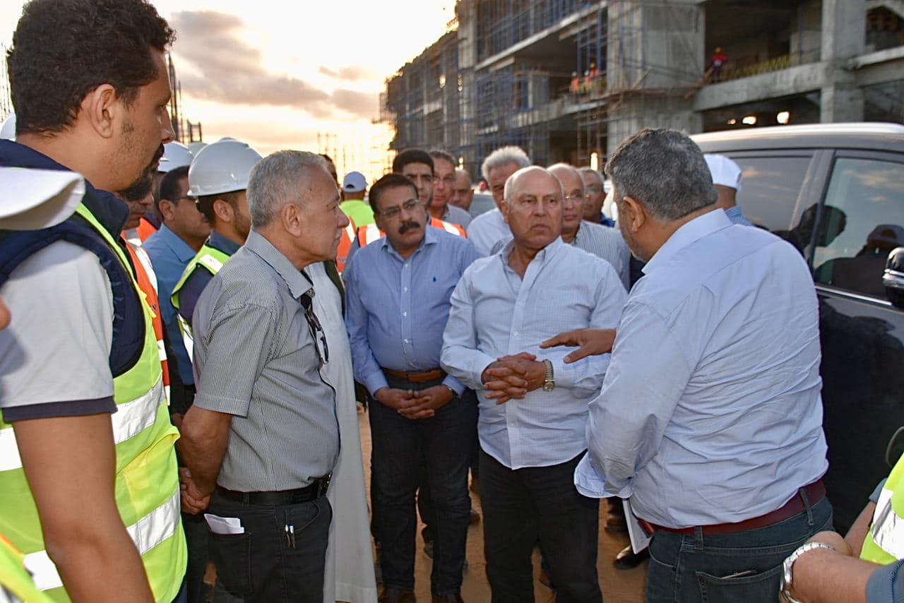 وزير النقل يتابع مشروع الخط الأول من شبكة القطار الكهربائي