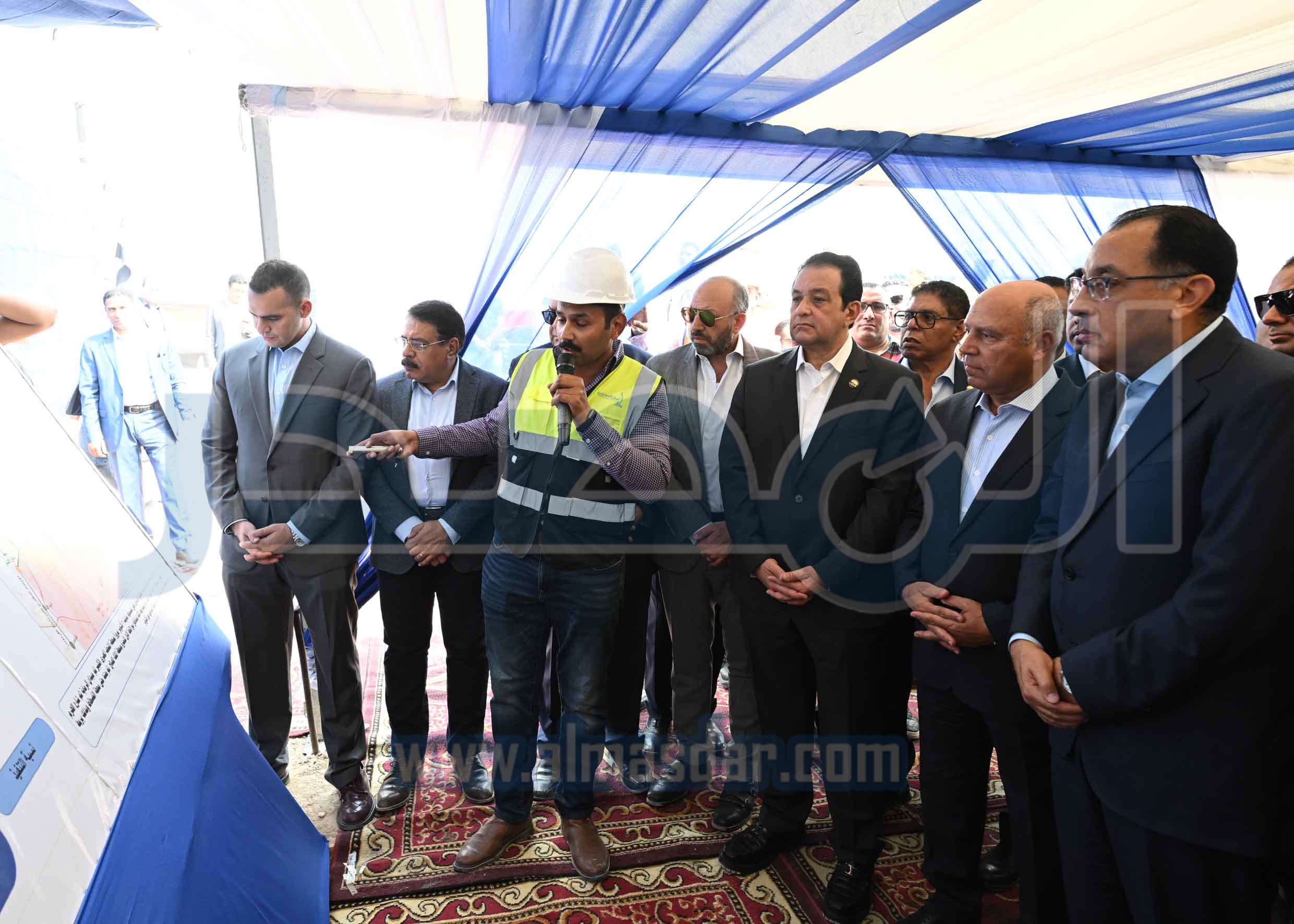 مدبولي يتفقد أعمال تنفيذ المرحلة الأولى لمترو الأنفاق
