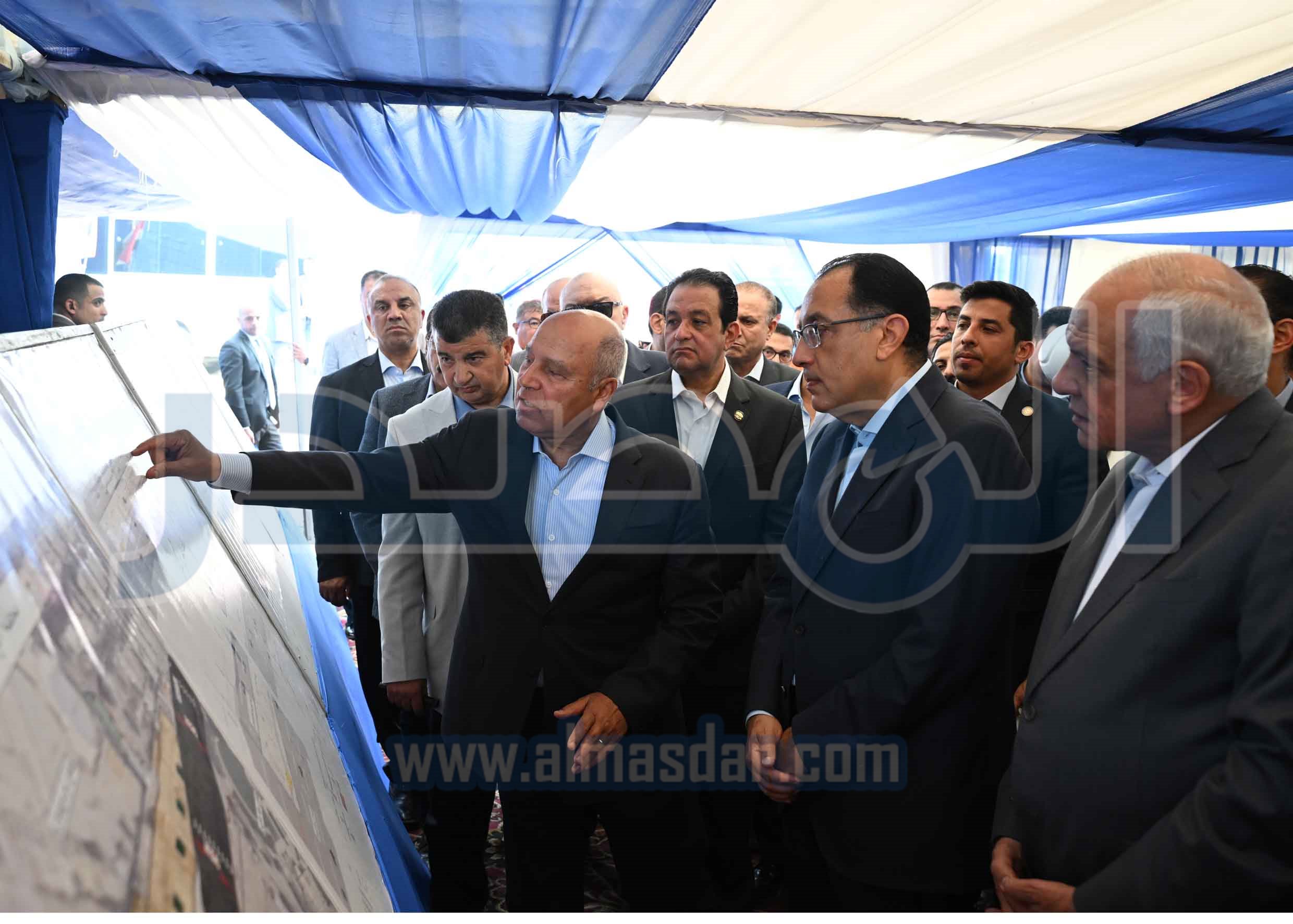 مدبولي يتفقد أعمال تنفيذ المرحلة الأولى لمترو الأنفاق