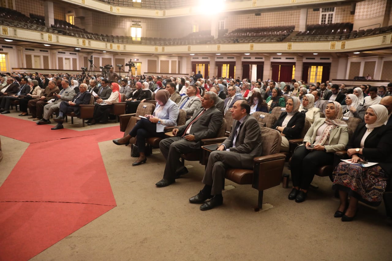 وزير المالية فى مؤتمر مركز المعلومات ودعم اتخاذ القرار بجامعة القاهرة