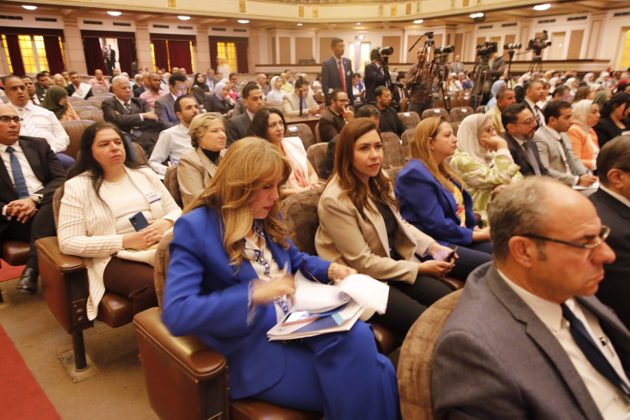وزير المالية فى مؤتمر مركز المعلومات ودعم اتخاذ القرار بجامعة القاهرة