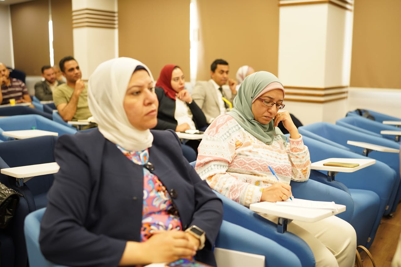 التخطيط تطلق ثاني مراحل تدريب العاملين بالجهاز الإداري