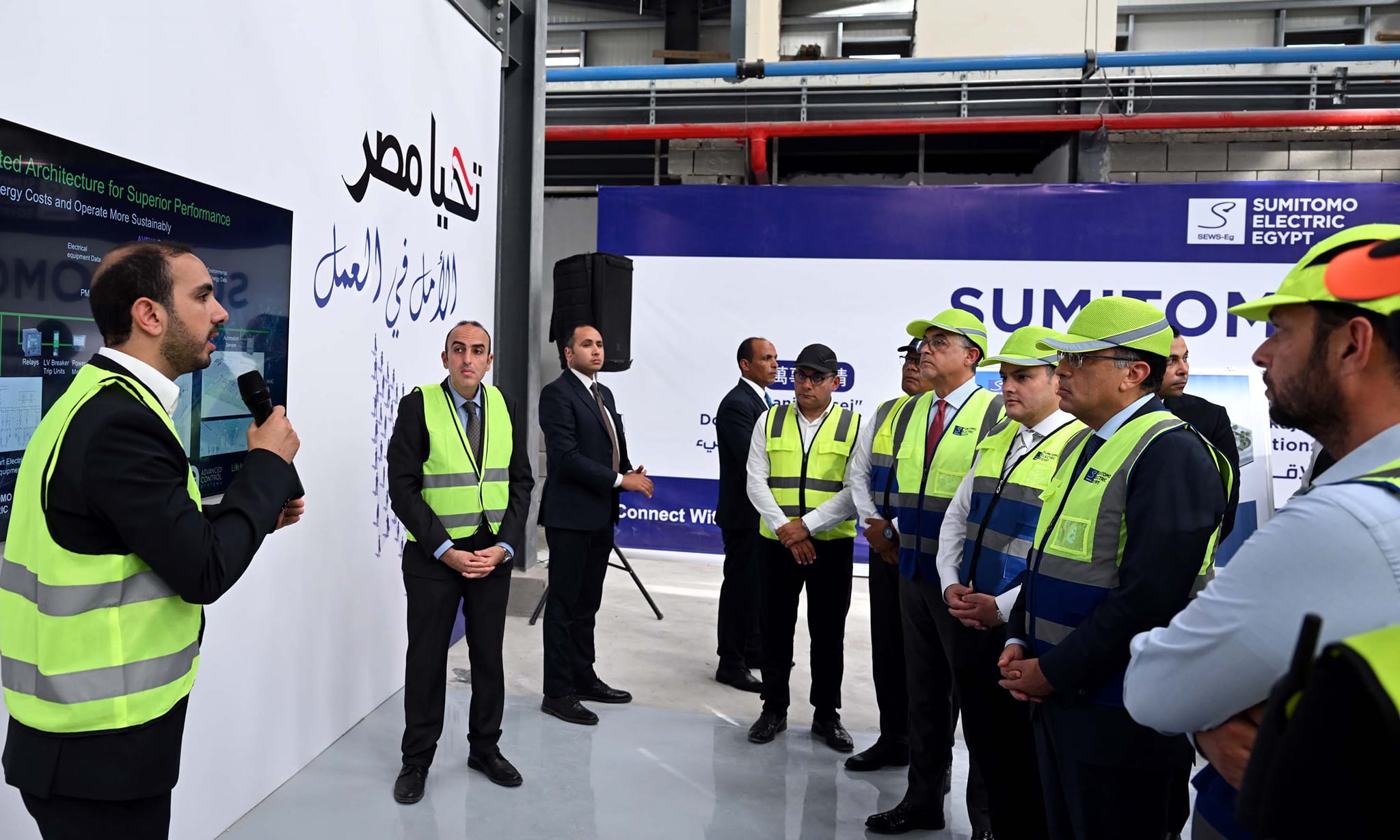 رئيس الوزراء يتفقد الأعمال الإنشائية لأكبر مصنع لـ سوميتومو اليابانية