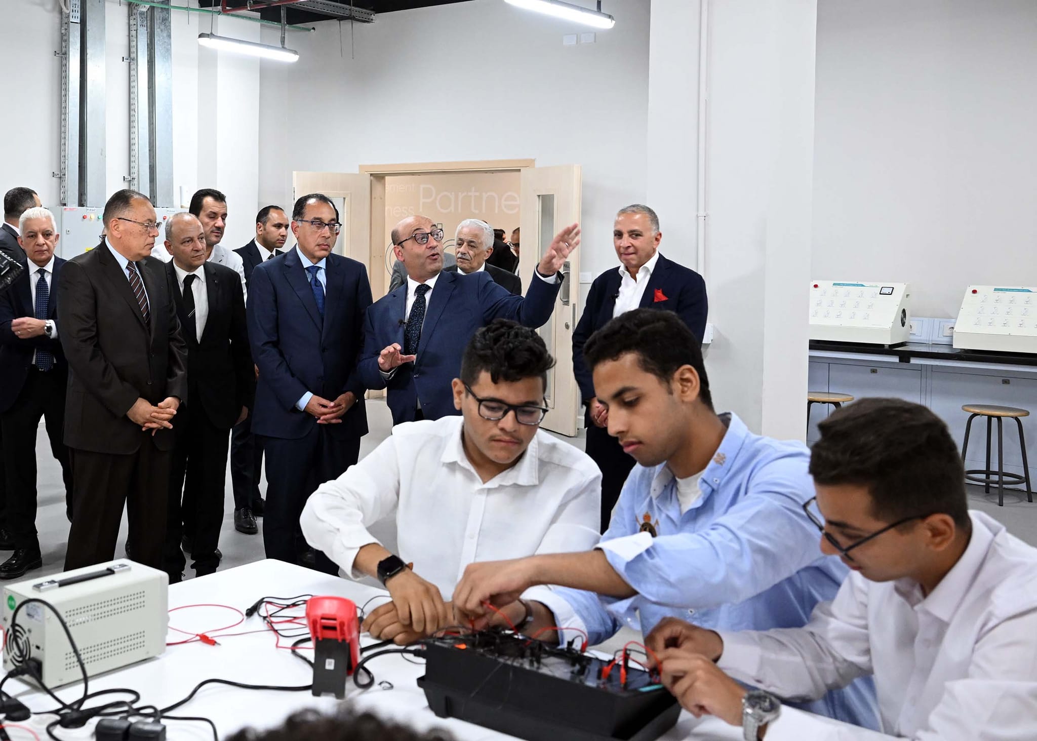 رئيس الوزراء يشهد افتتاح جامعة السويدي للتكنولوجيا
