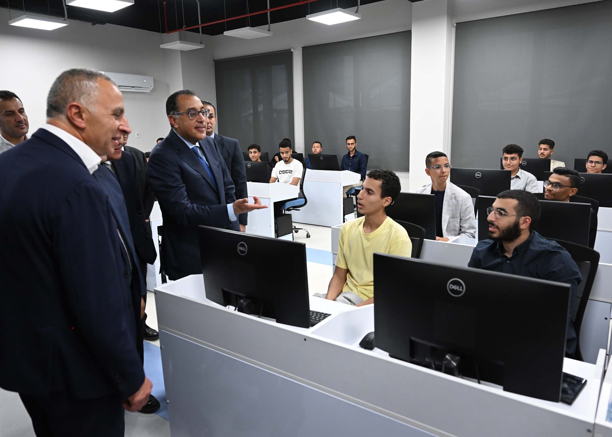 رئيس الوزراء يشهد افتتاح جامعة السويدي للتكنولوجيا