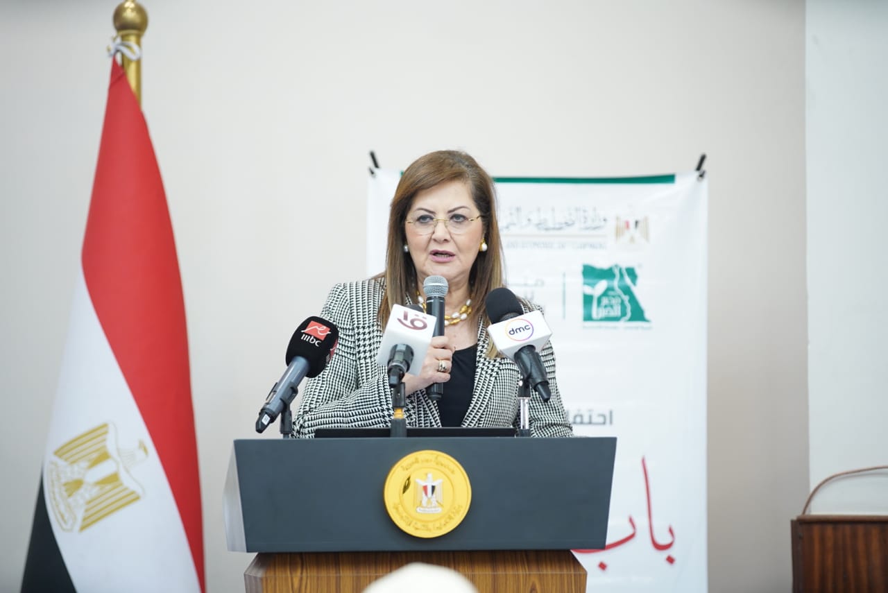توزيع شهادات التميّز للمستفيدين والمستفيدات من مشروع باب رزق