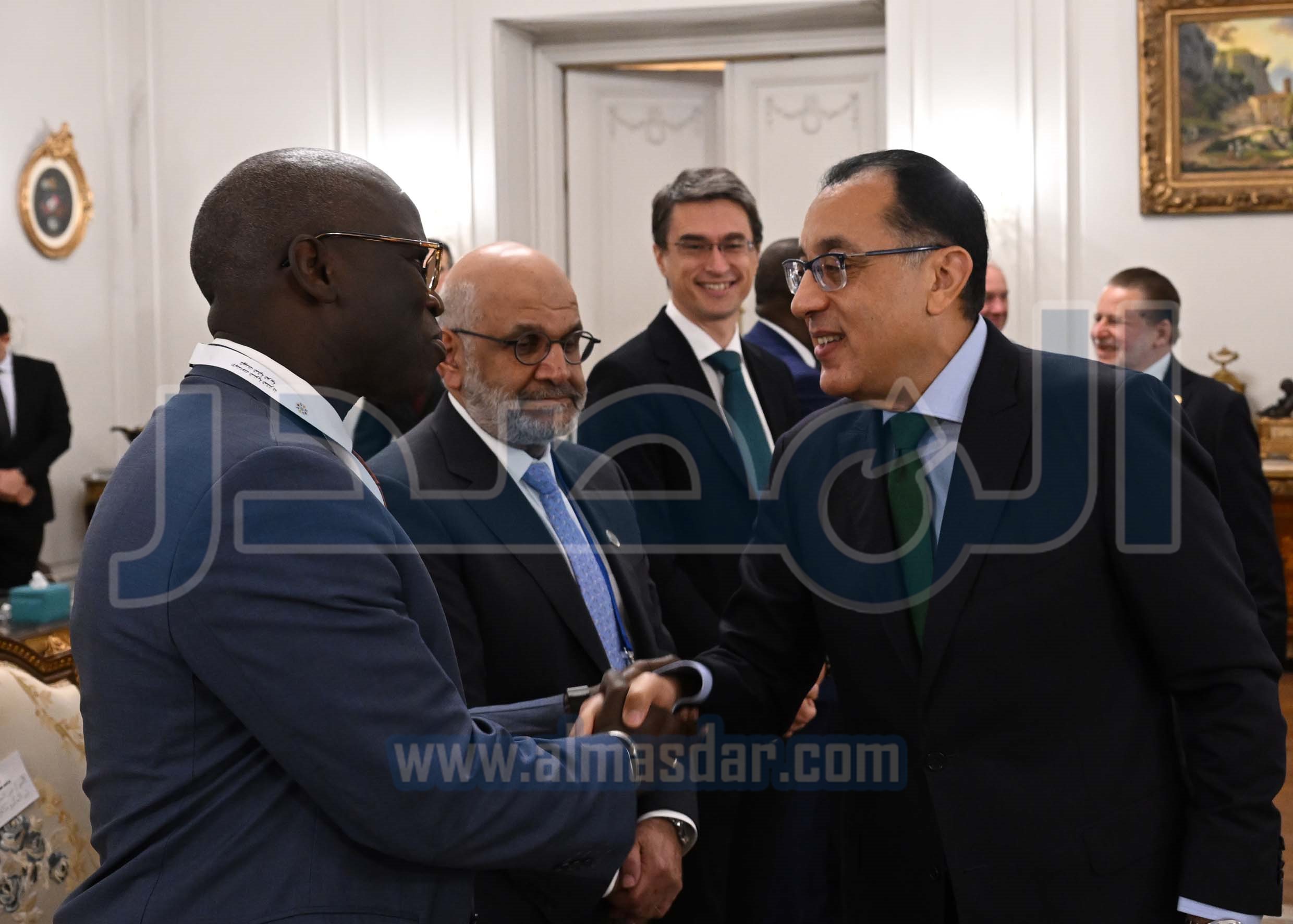 رئيس الوزراء مع نائب رئيس مجموعة البنك الدولي