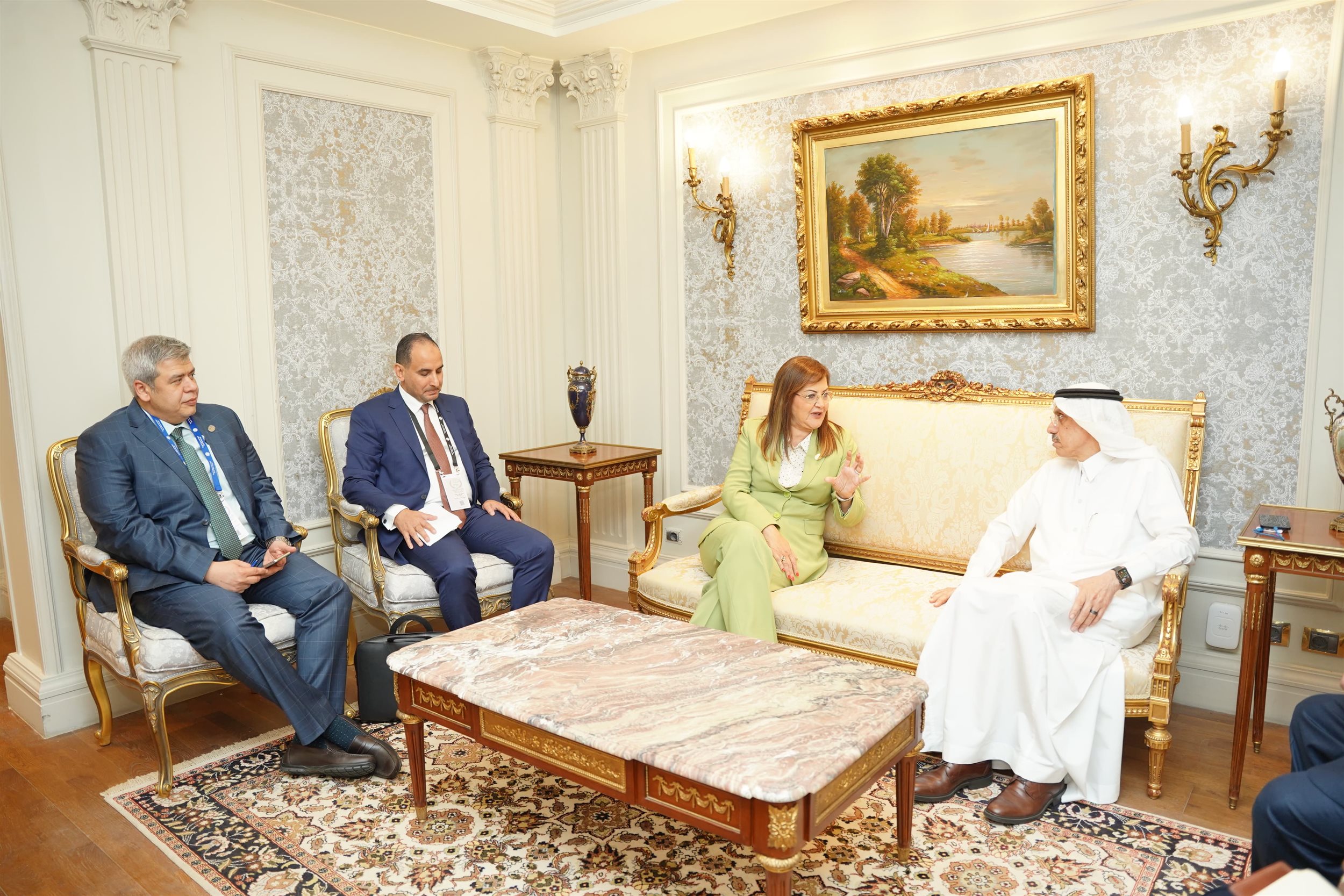 وزيرة التخطيط ورئيس مجموعة البنك الإسلامي للتنمية