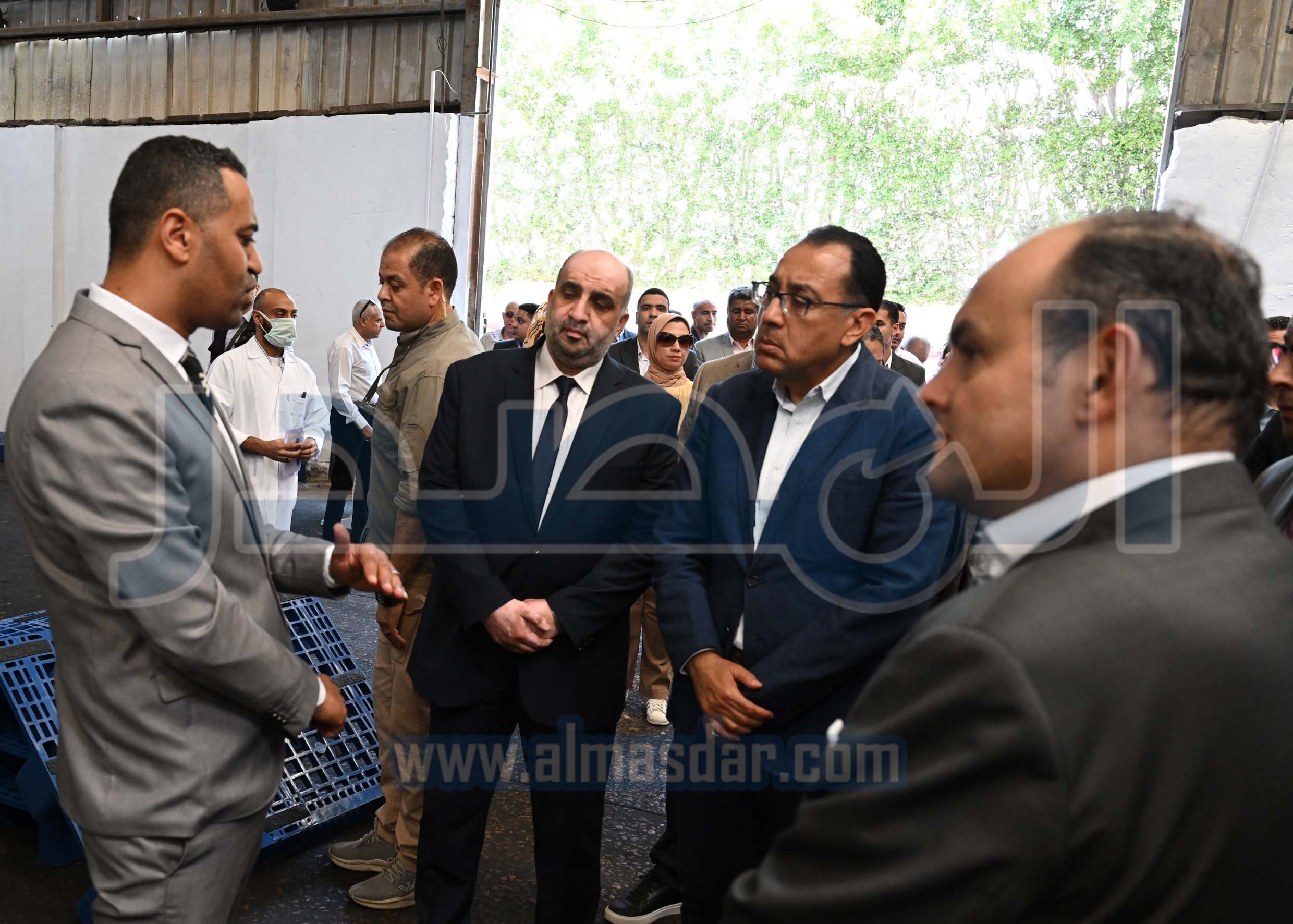 رئيس الوزراء يتفقد مصانع شركة روبكس العالمية لتنصيع البلاستيك