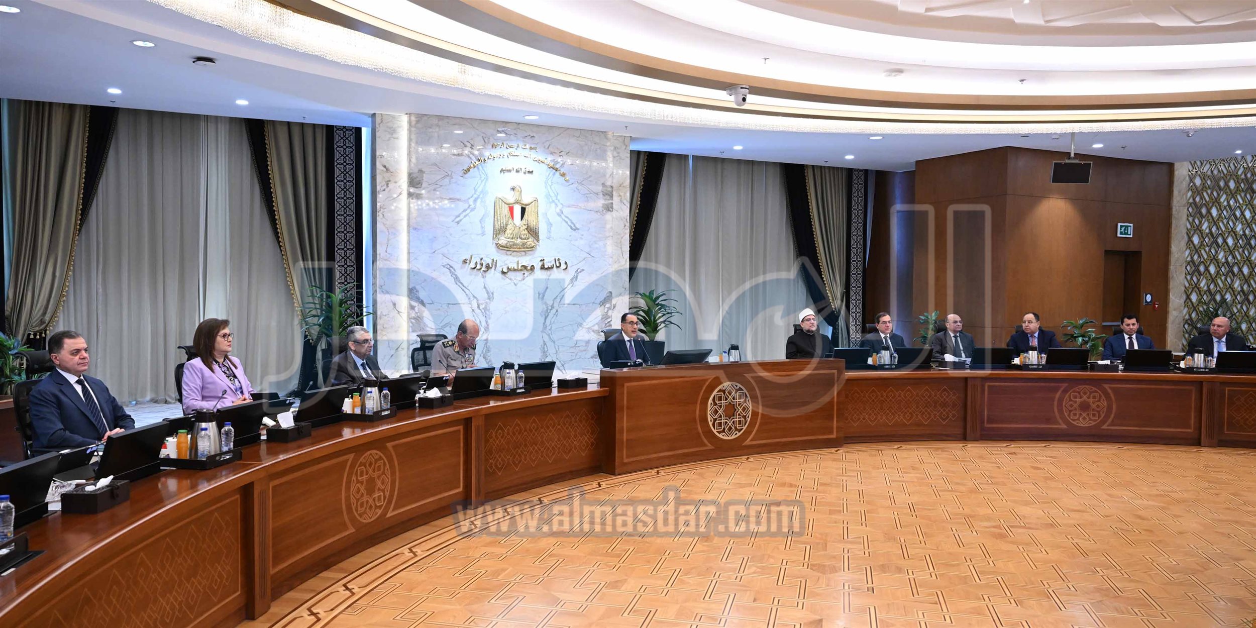 مجلس الوزراء يناقش قوانين وقرارات دعم الاستثمار وتوفير الأراضى الصناعية
