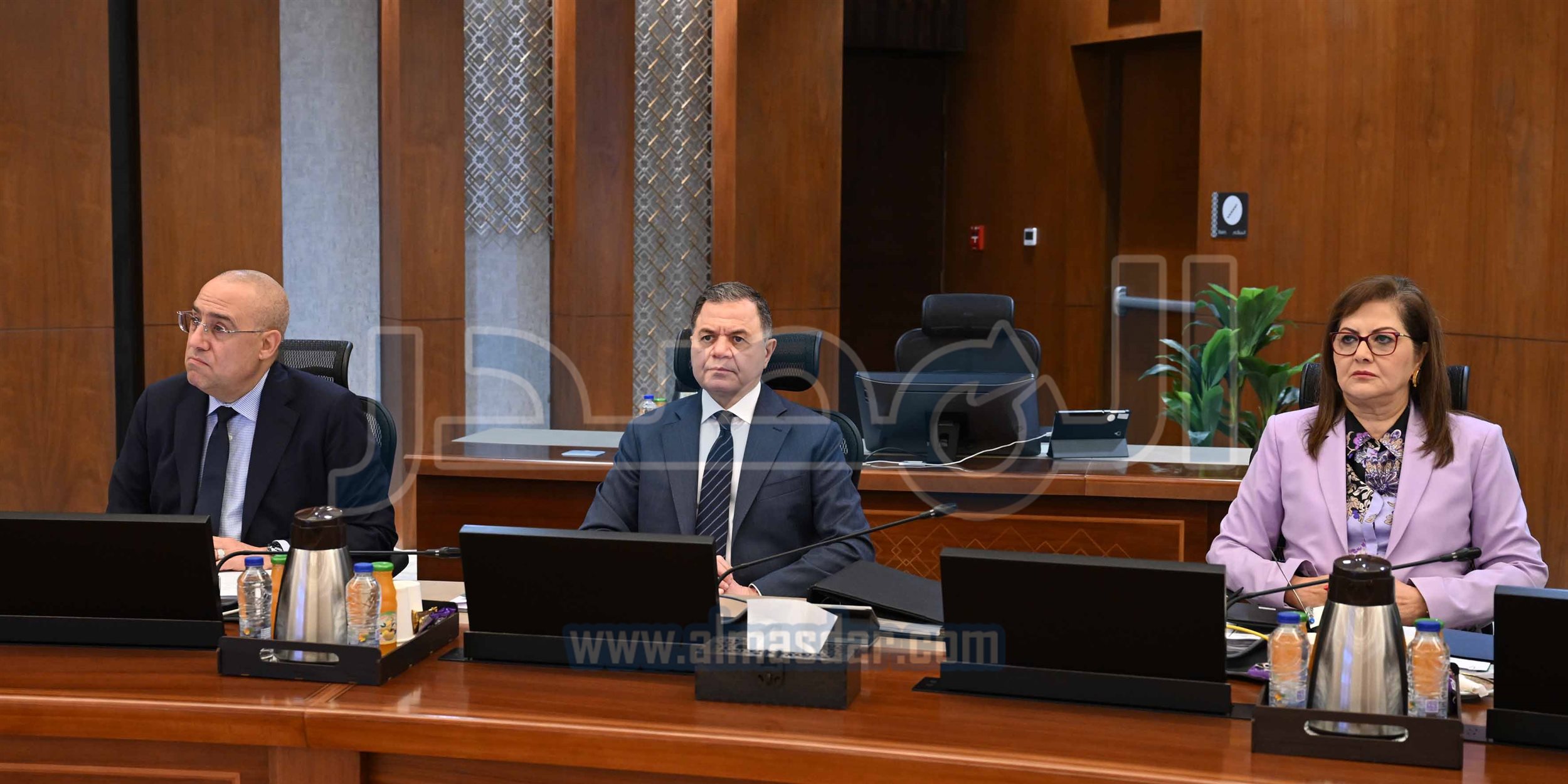 مجلس الوزراء يناقش قوانين وقرارات دعم الاستثمار وتوفير الأراضى الصناعية