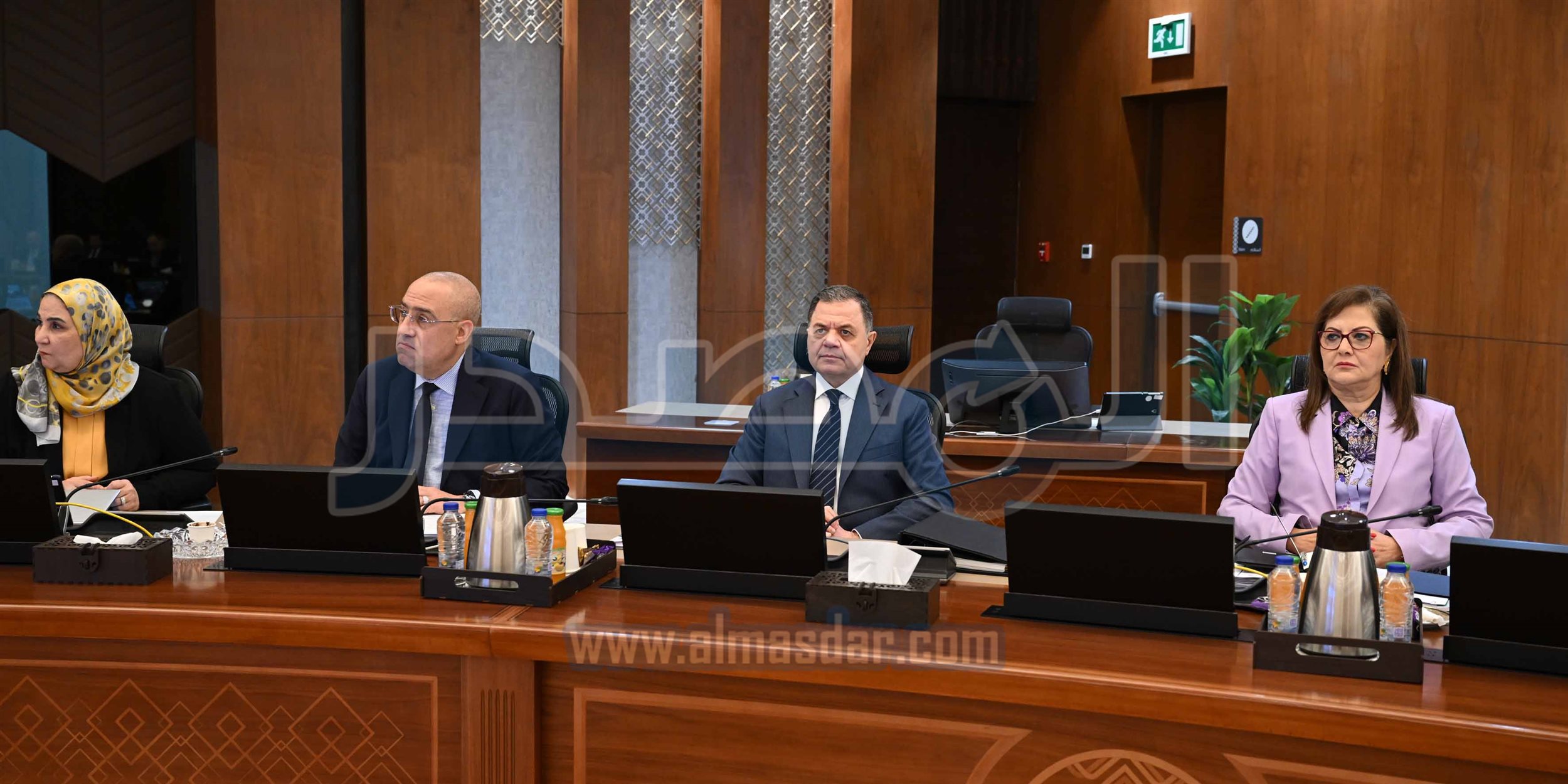 مجلس الوزراء يناقش قوانين وقرارات دعم الاستثمار وتوفير الأراضى الصناعية