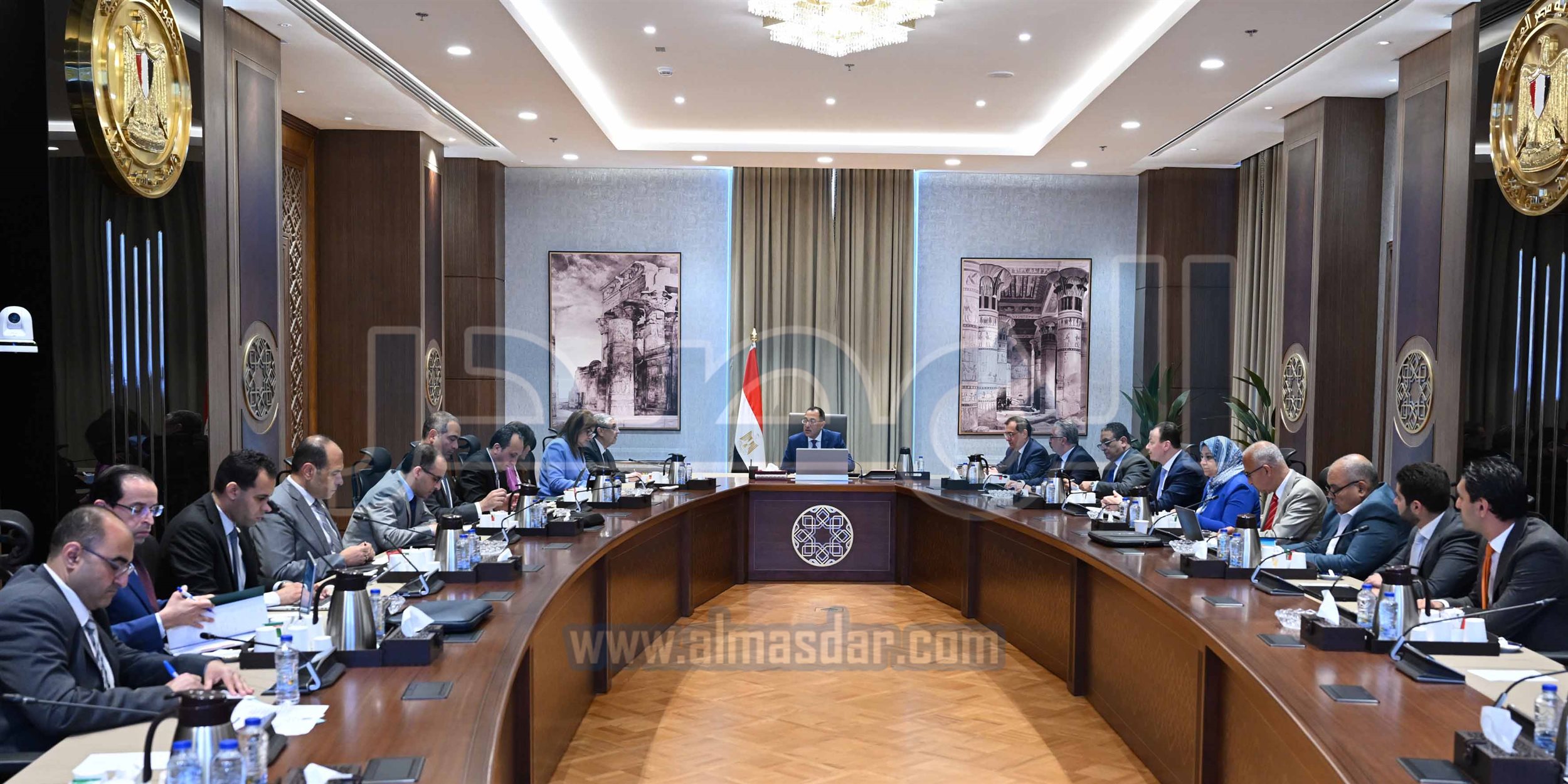 رئيس الوزراء يتابع موقف مشروعات الهيدروجين الأخضر