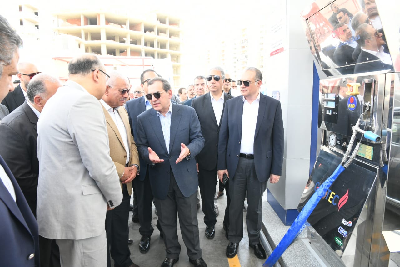 افتتاح محطة غازتك بالتعاون مع صندوق اعضاء هيئةالشرطة بالسويس