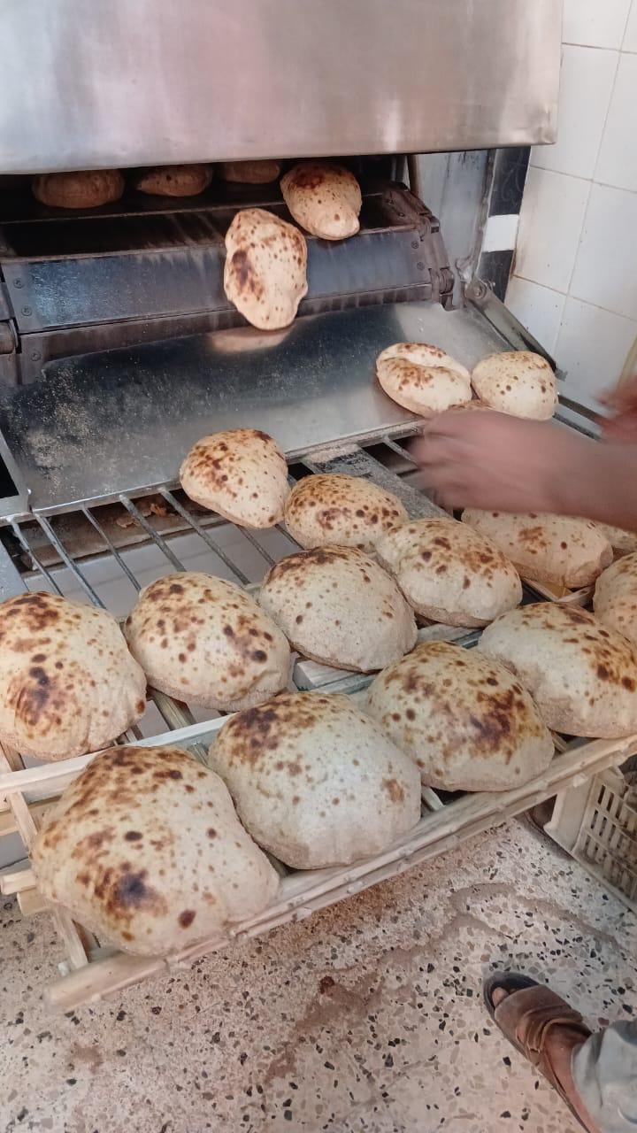 جولات ميدانية وحملات تموينية علي المخابز