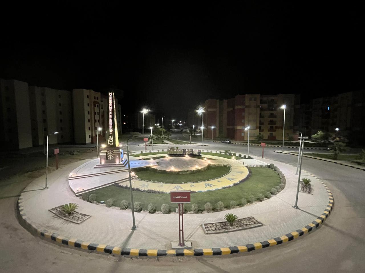 الجزار يتابع سير العمل بالمشروعات السكنية والتنموية بقنا الجديدة