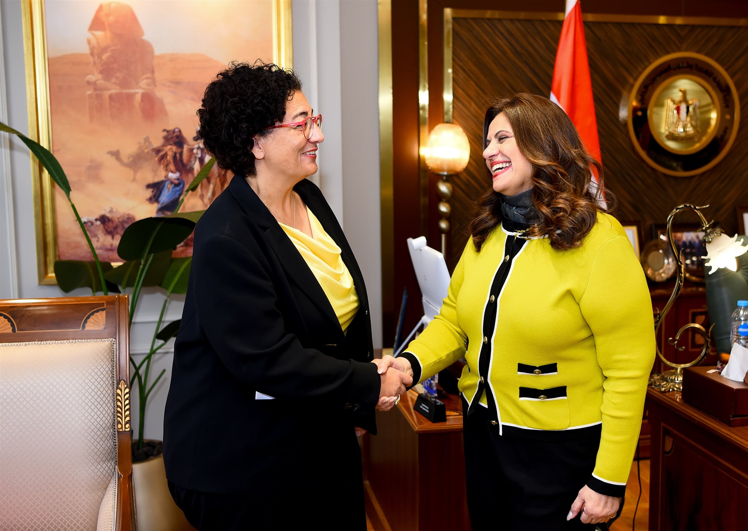 وزيرة الهجرة تلتقي الرئيس التنفيذي للغرفة الألمانية العربية