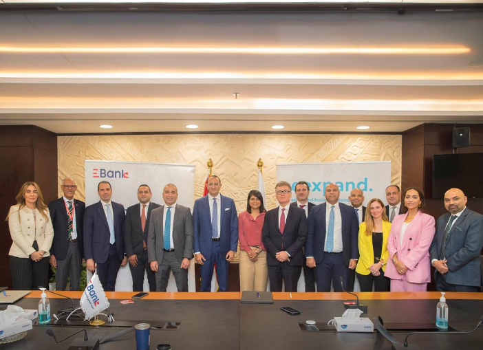 عقد شراكة بين EBank ومنصة eexpand