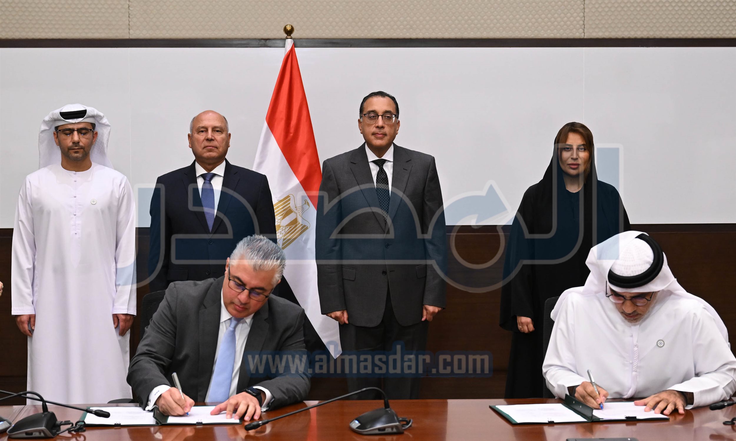 توقيع اتفاقية بين موانئ البحر الأحمر واقتصادية قناة السويس