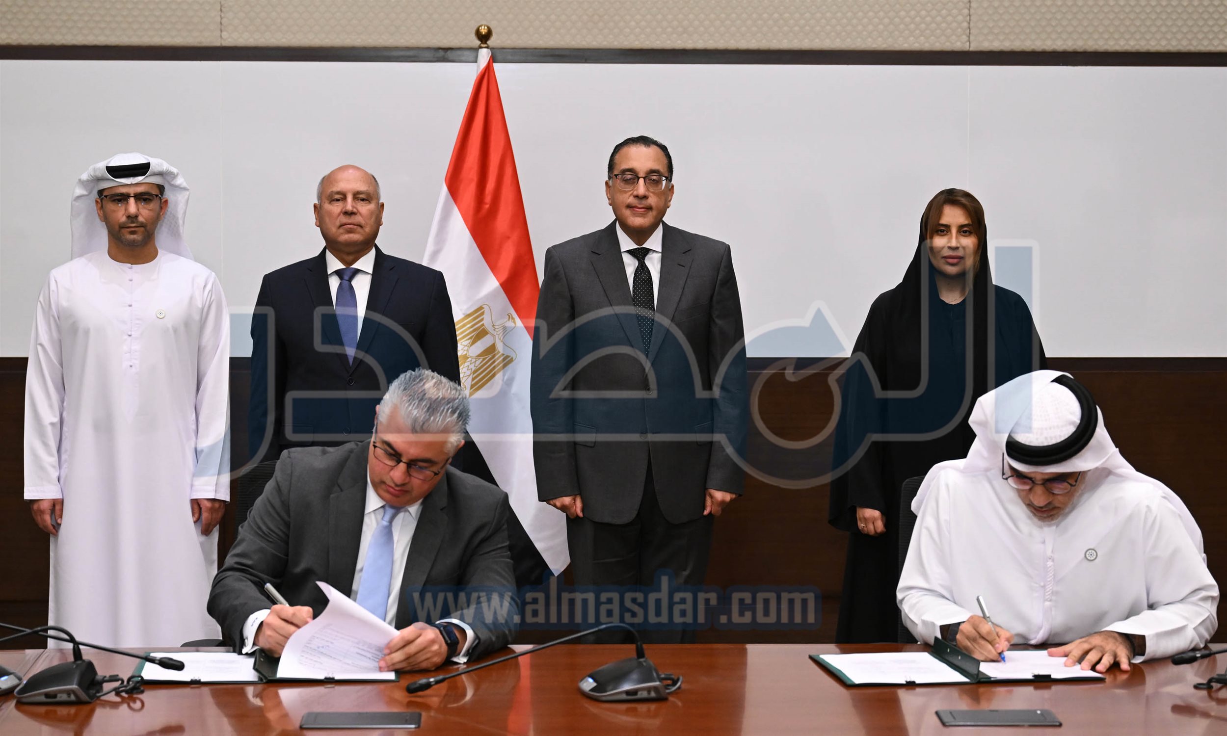 توقيع اتفاقية بين موانئ البحر الأحمر واقتصادية قناة السويس