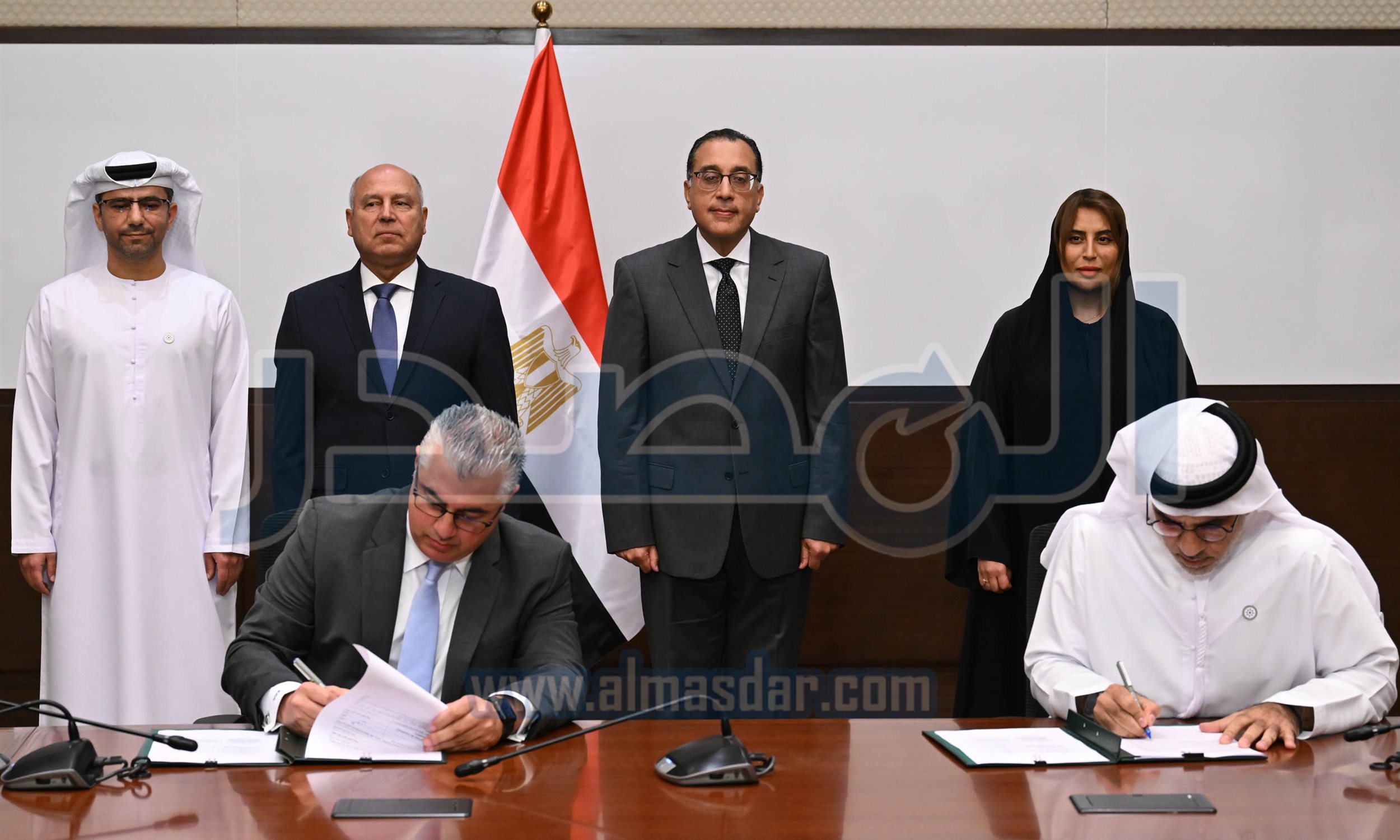 توقيع اتفاقية بين موانئ البحر الأحمر واقتصادية قناة السويس