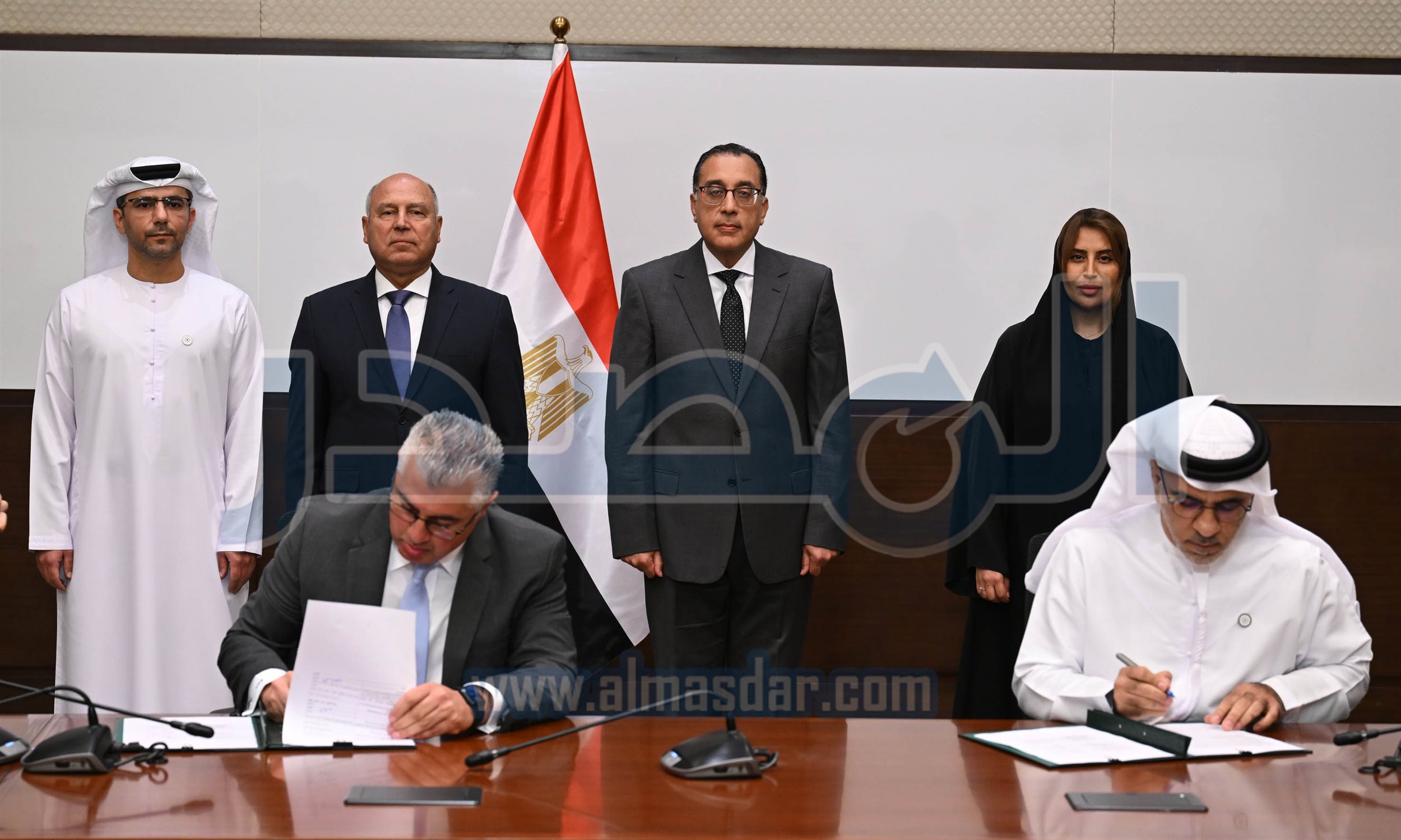 توقيع اتفاقية بين موانئ البحر الأحمر واقتصادية قناة السويس