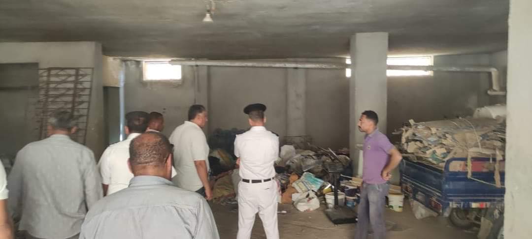إزالات فورية لمخالفات بناء وغلق أنشطة مخالفة في حملات مكبرة بمدينة العبور