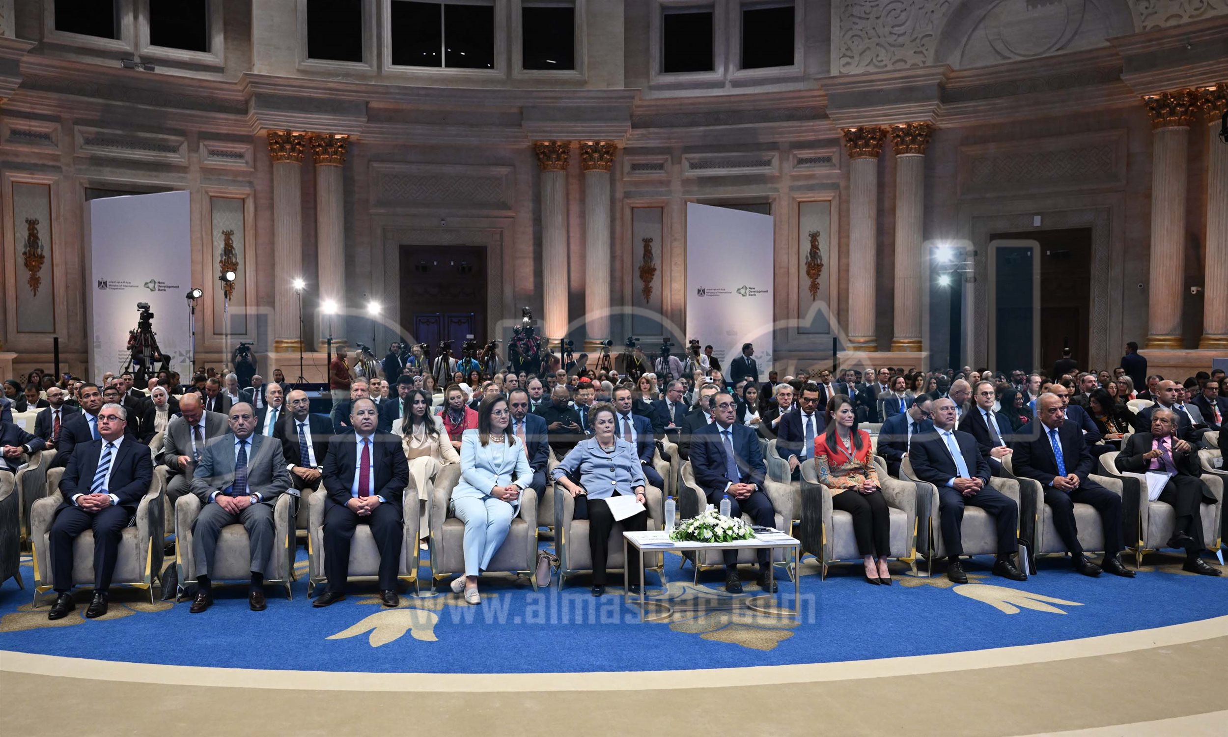رئيس الوزراء يشارك في الملتقى الدولي الأول لبنك التنمية الجديد