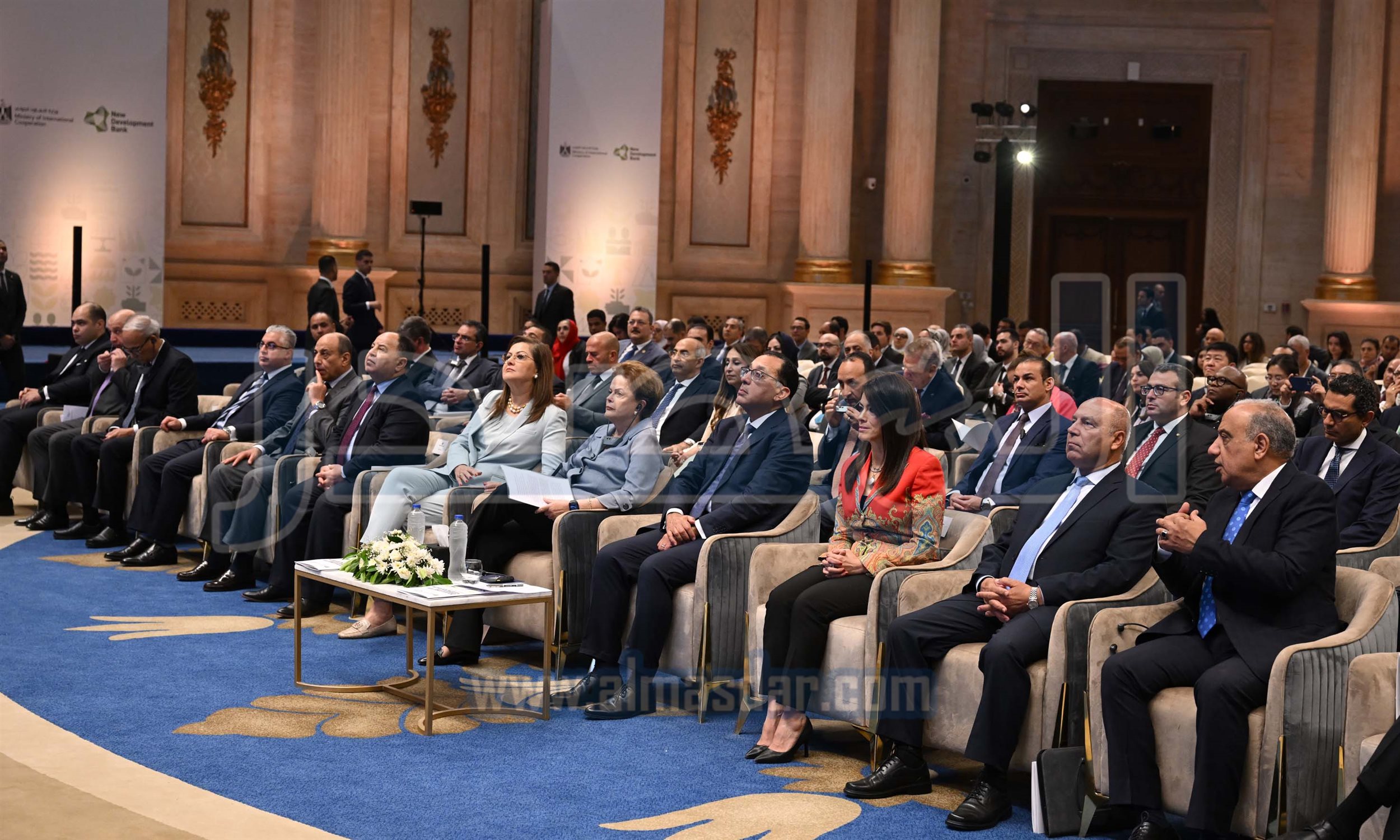 رئيس الوزراء يشارك في الملتقى الدولي الأول لبنك التنمية الجديد