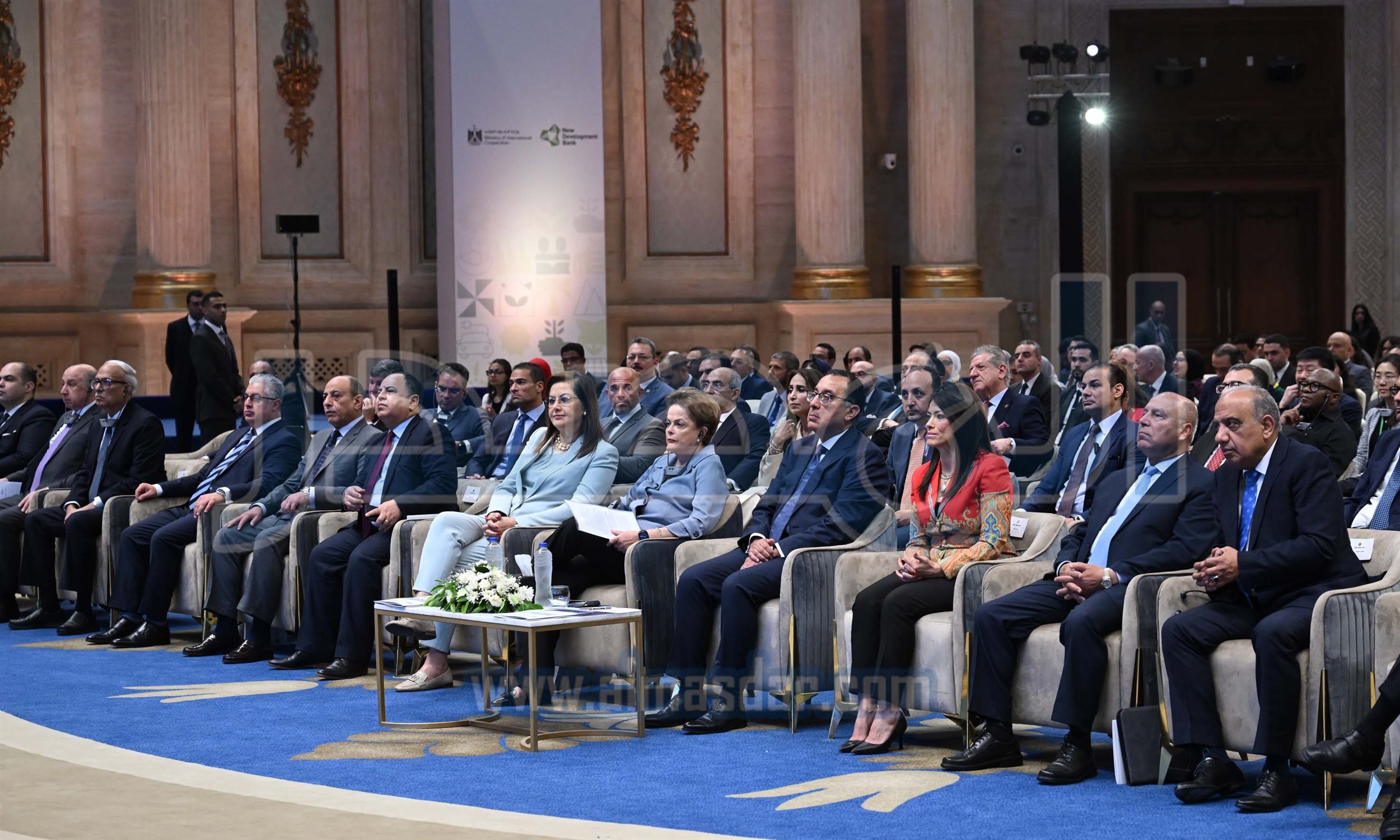 رئيس الوزراء يشارك في الملتقى الدولي الأول لبنك التنمية الجديد