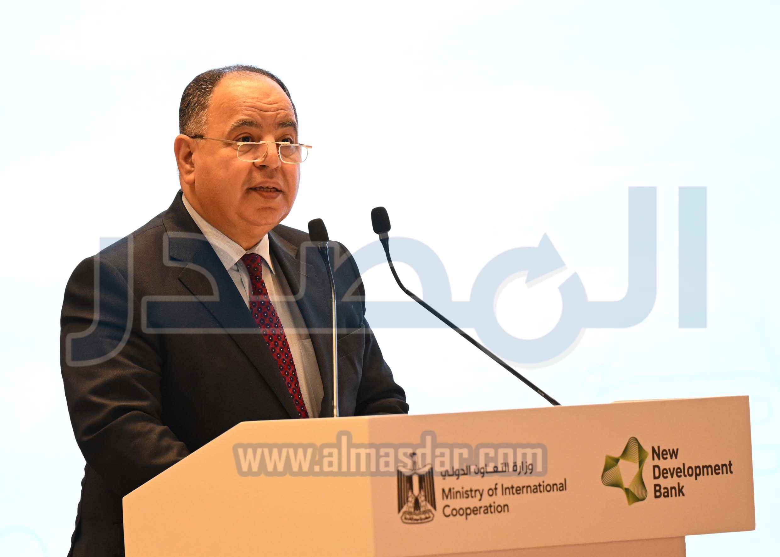 رئيس الوزراء يشارك في الملتقى الدولي الأول لبنك التنمية الجديد