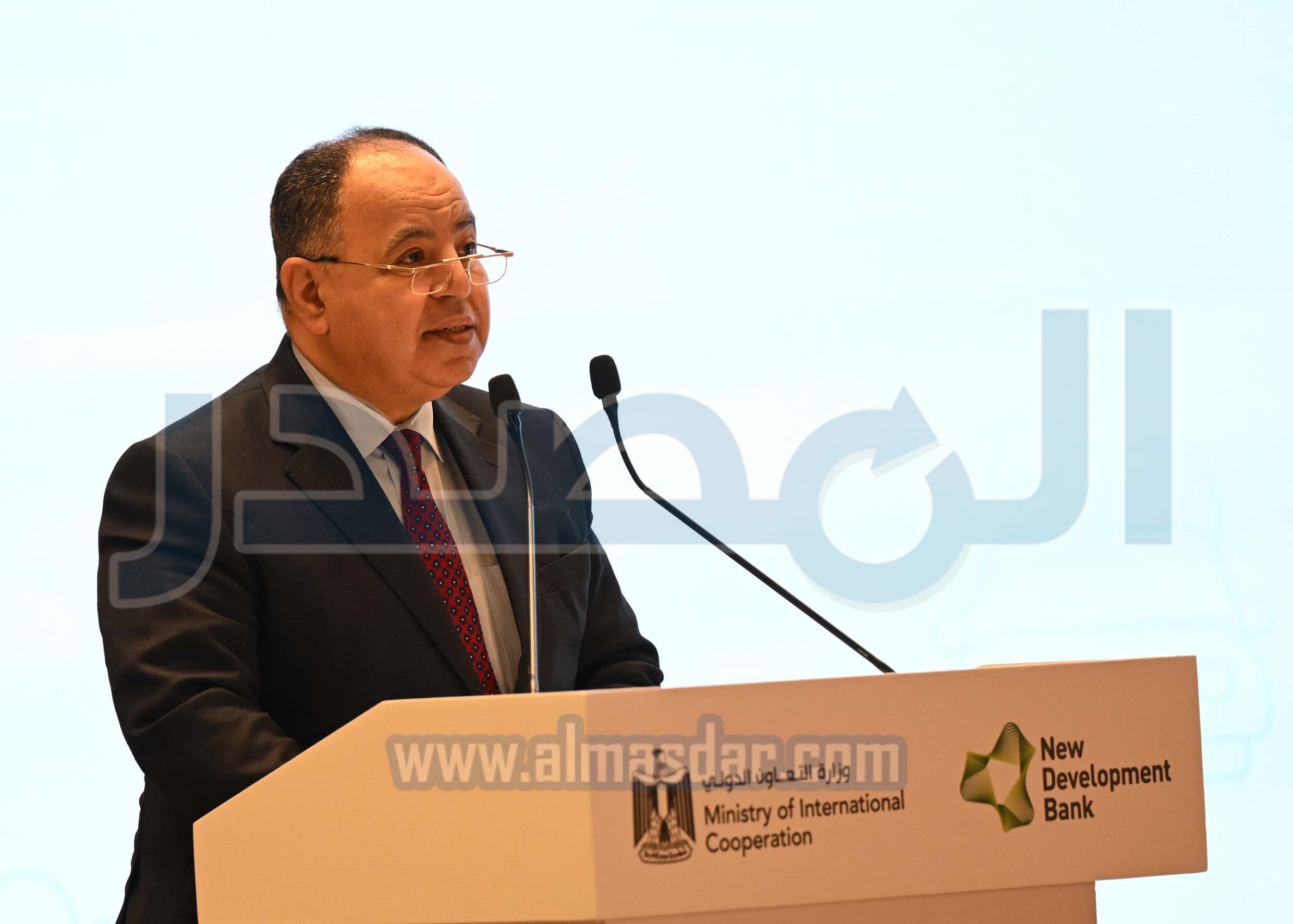 رئيس الوزراء يشارك في الملتقى الدولي الأول لبنك التنمية الجديد