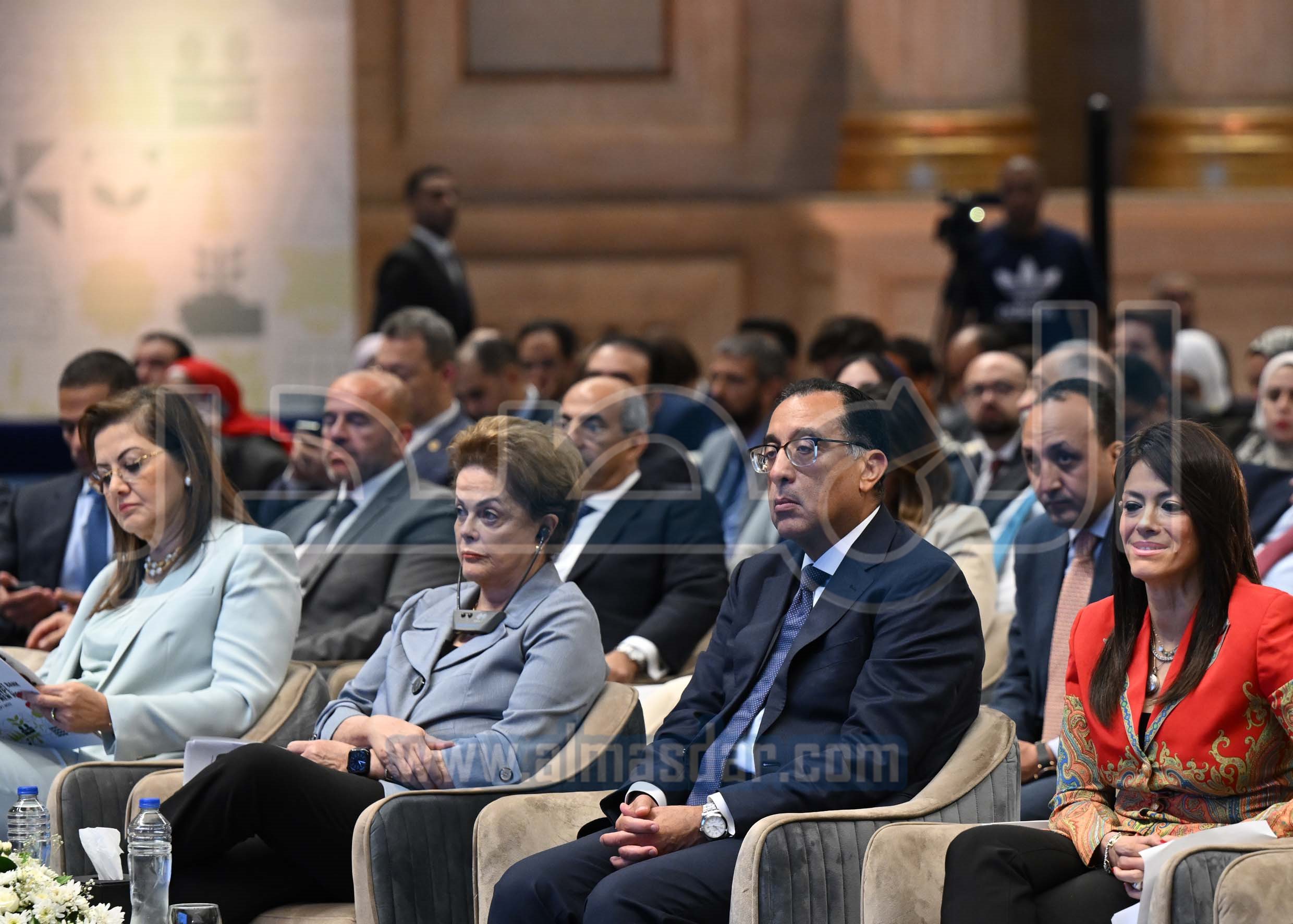 رئيس الوزراء يشارك في الملتقى الدولي الأول لبنك التنمية الجديد
