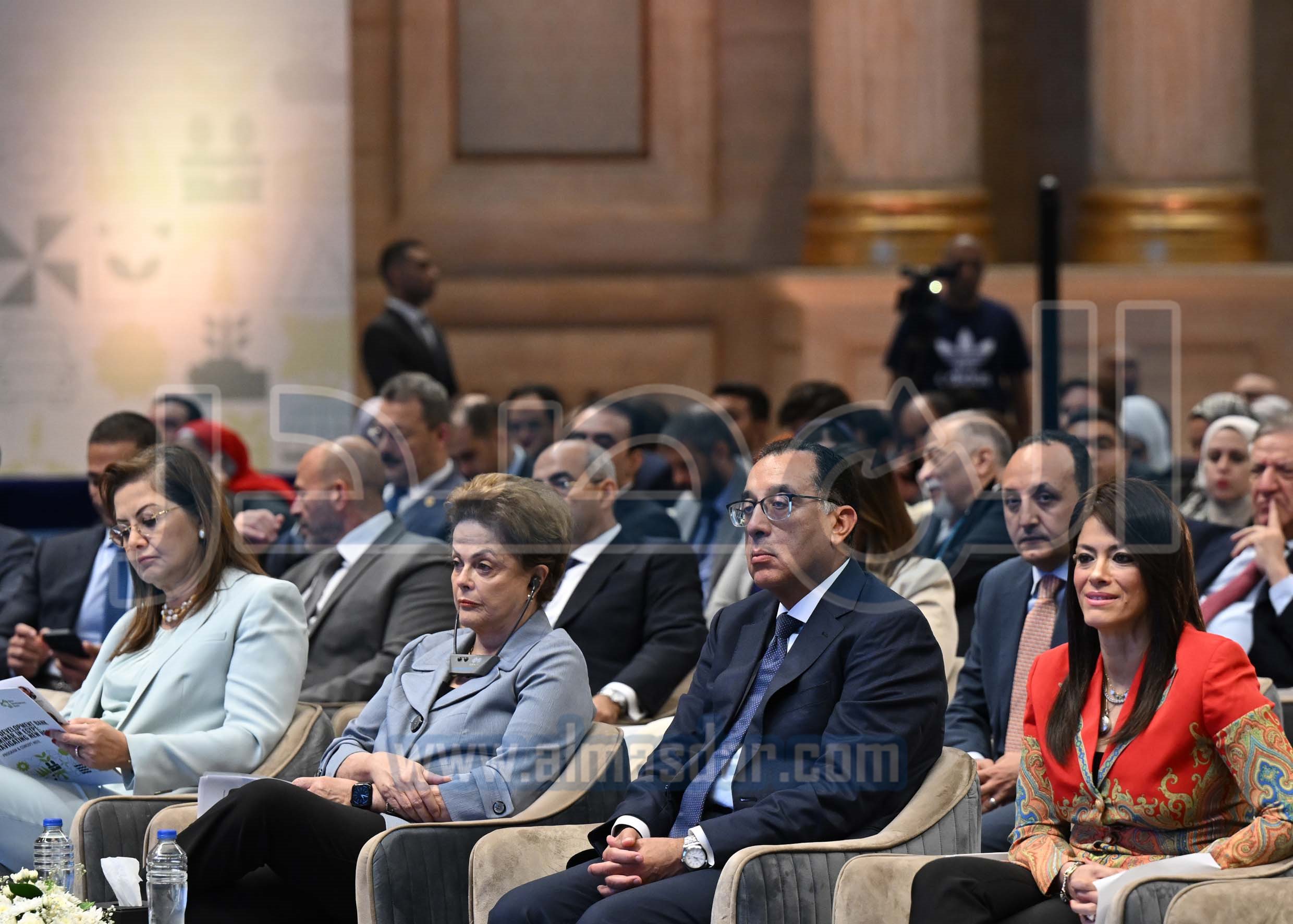 رئيس الوزراء يشارك في الملتقى الدولي الأول لبنك التنمية الجديد